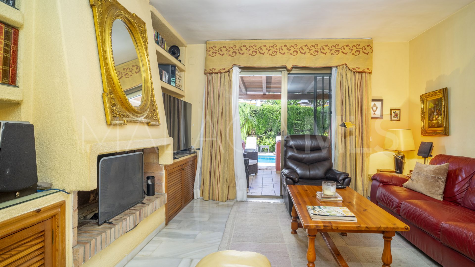 Nueva Andalucia, villa with 4 bedrooms for sale