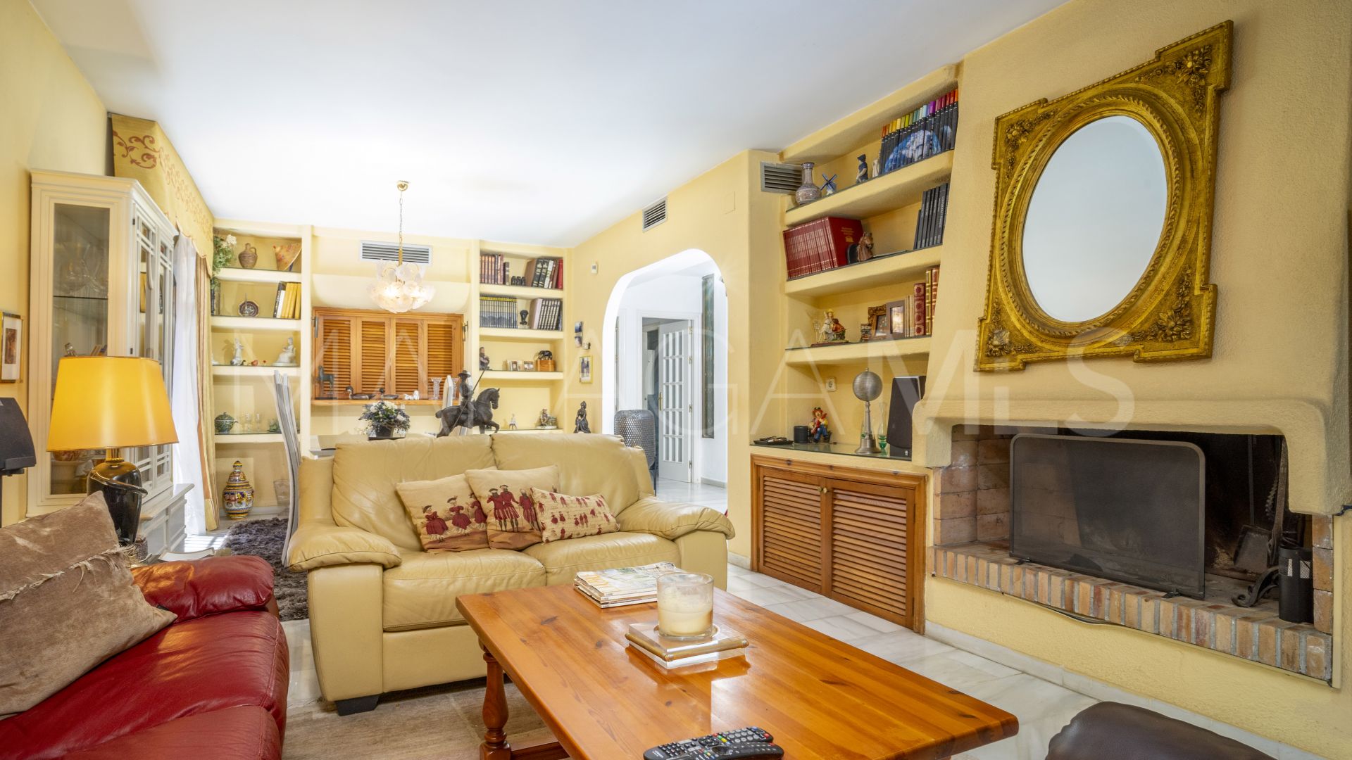 Nueva Andalucia, villa with 4 bedrooms for sale
