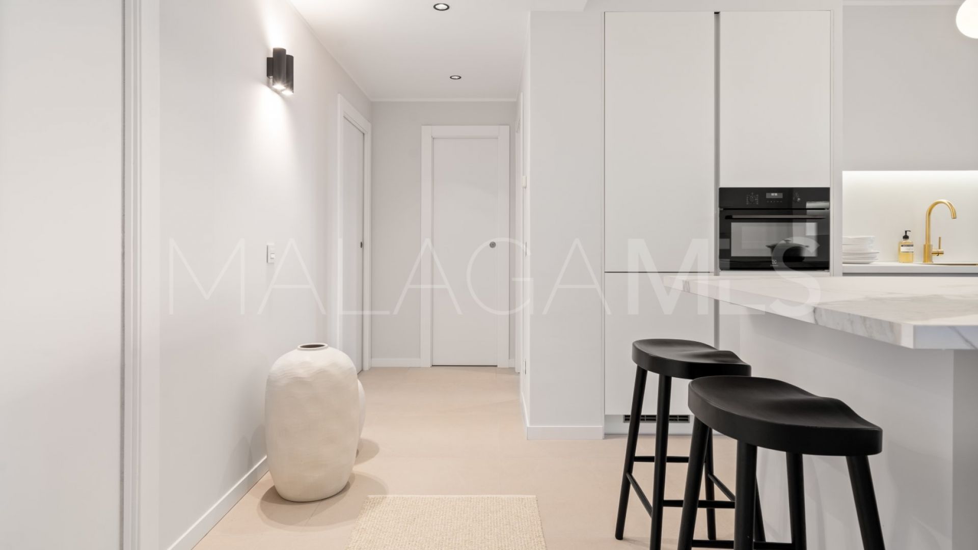 Cumbres del Rodeo, apartamento planta baja a la venta de 3 bedrooms