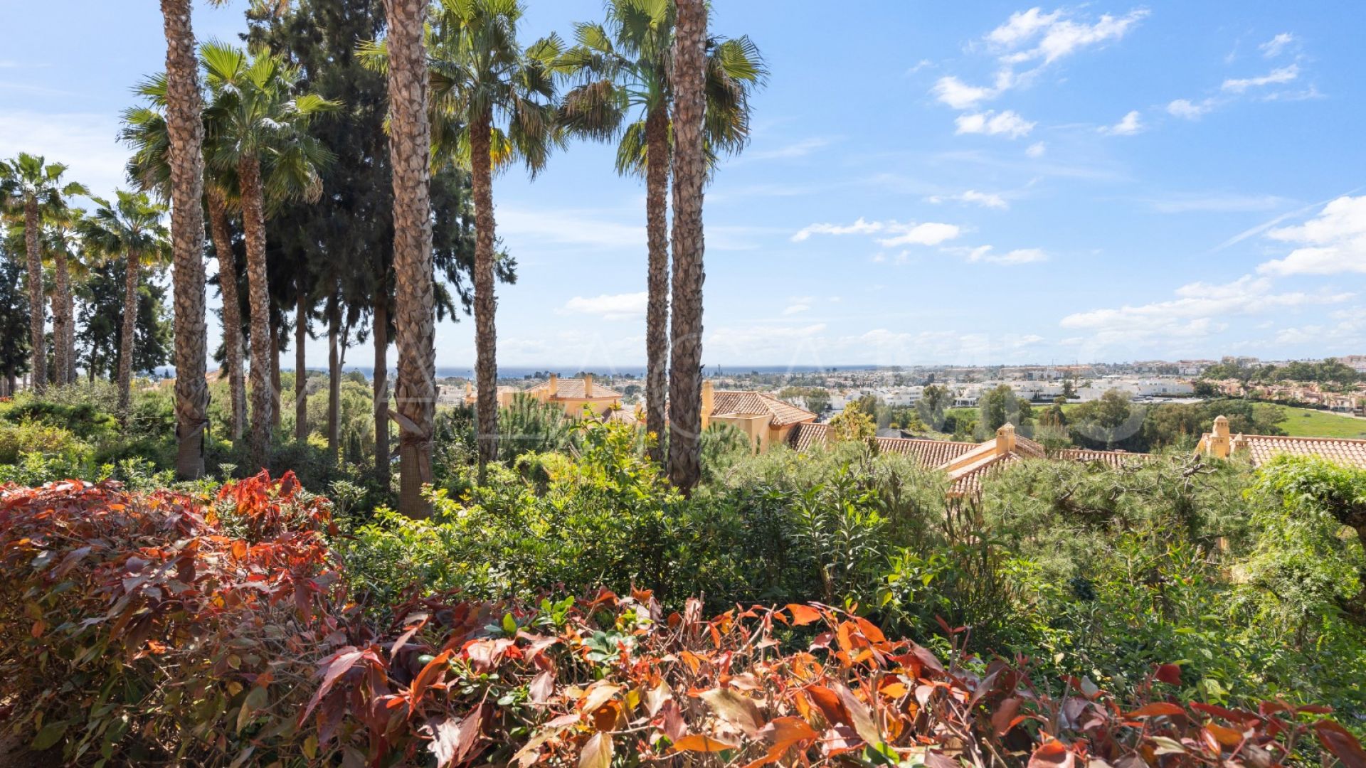 Cumbres del Rodeo, apartamento planta baja a la venta de 3 bedrooms