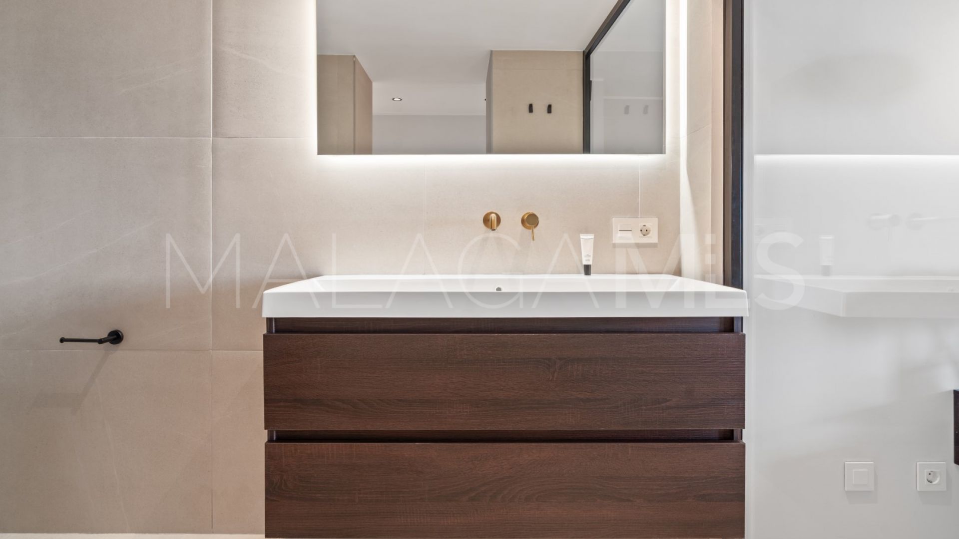 Cumbres del Rodeo, apartamento planta baja a la venta de 3 bedrooms