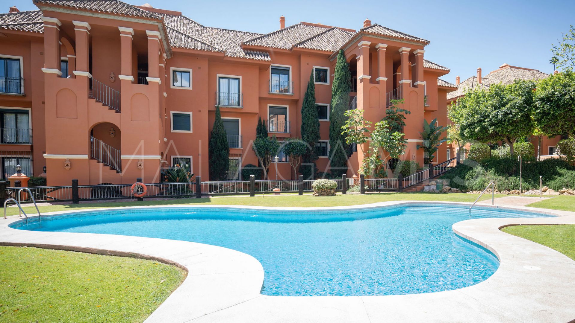 For sale Monte Halcones apartment