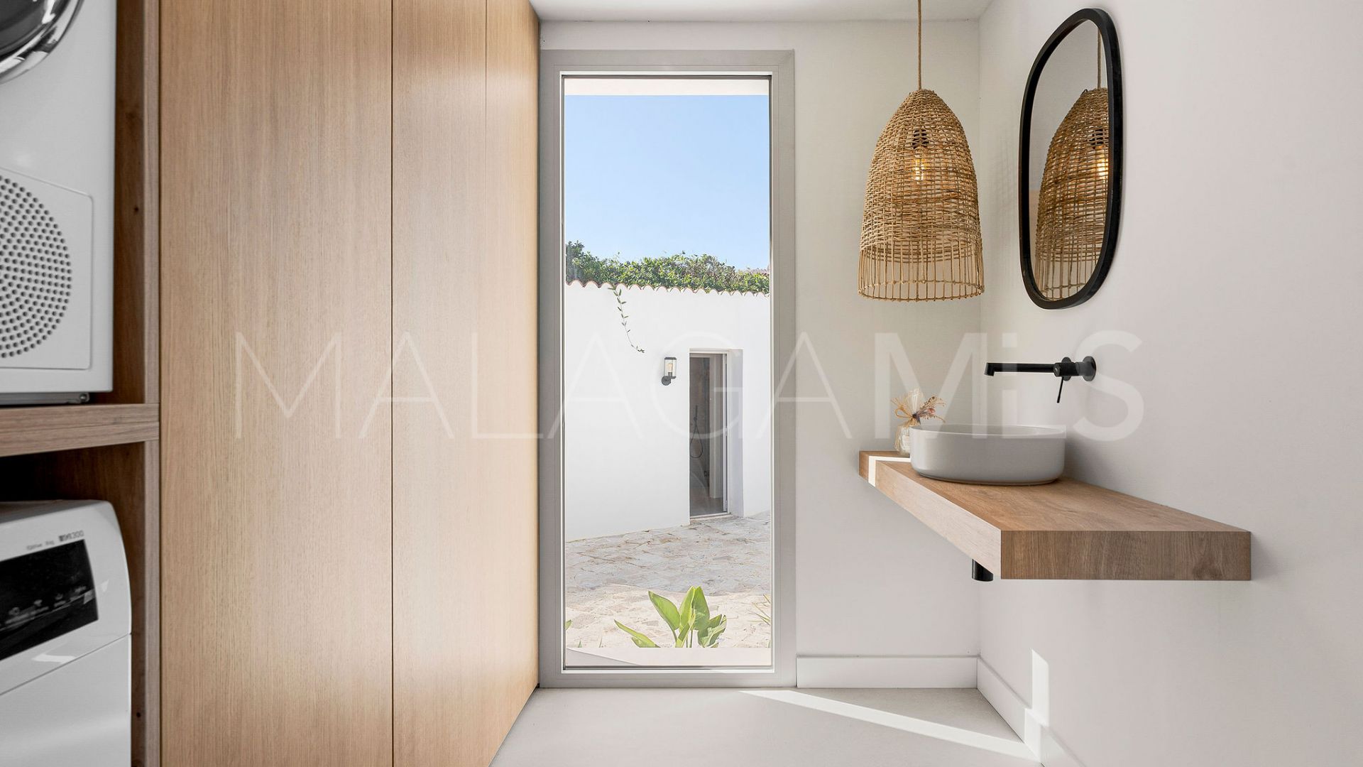 Nueva Andalucia villa for sale