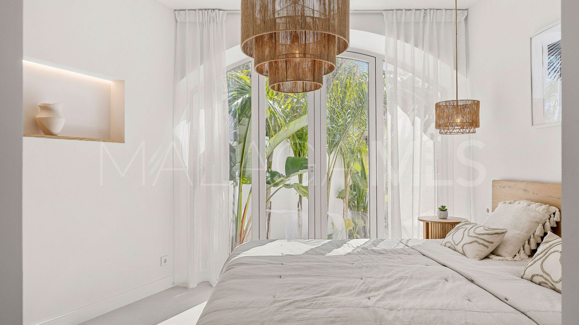 Nueva Andalucia villa for sale