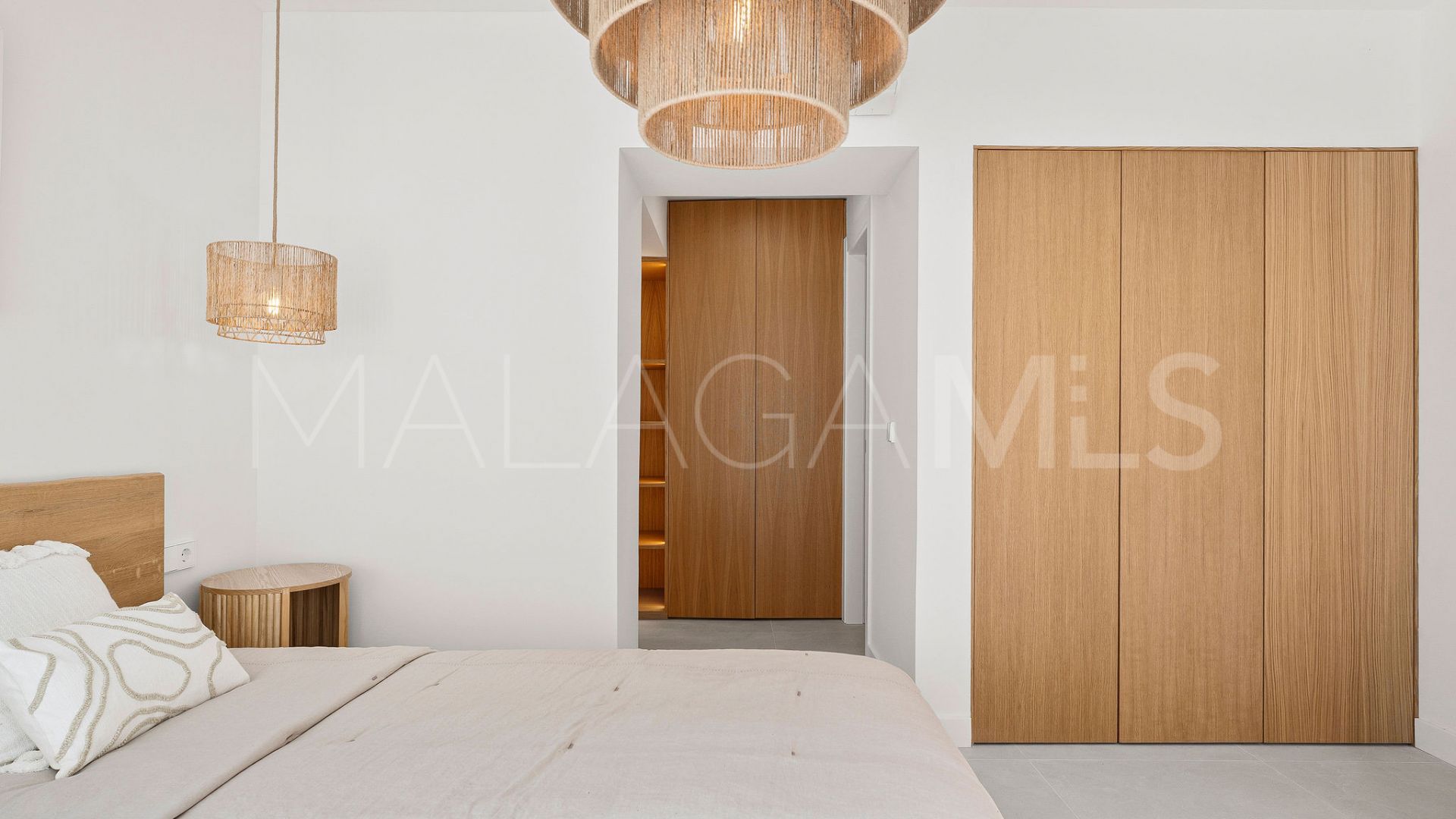 Nueva Andalucia villa for sale