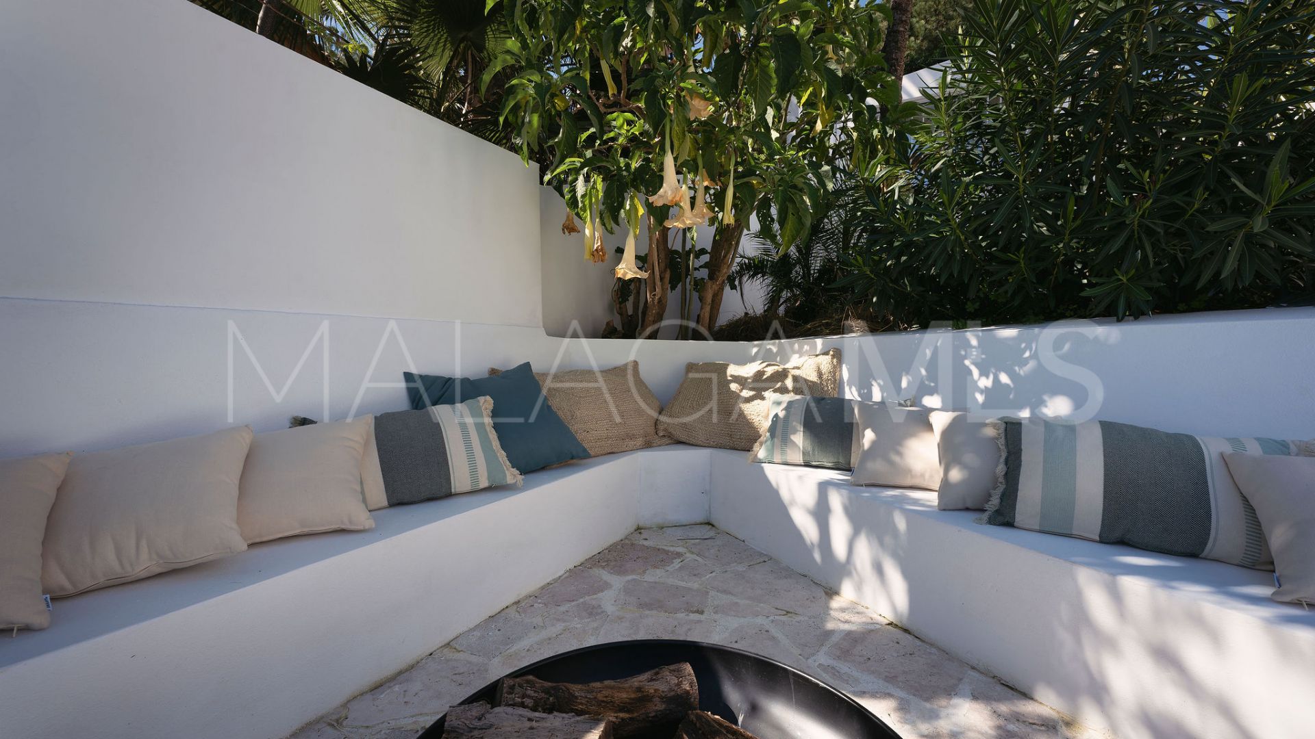 Nueva Andalucia villa for sale