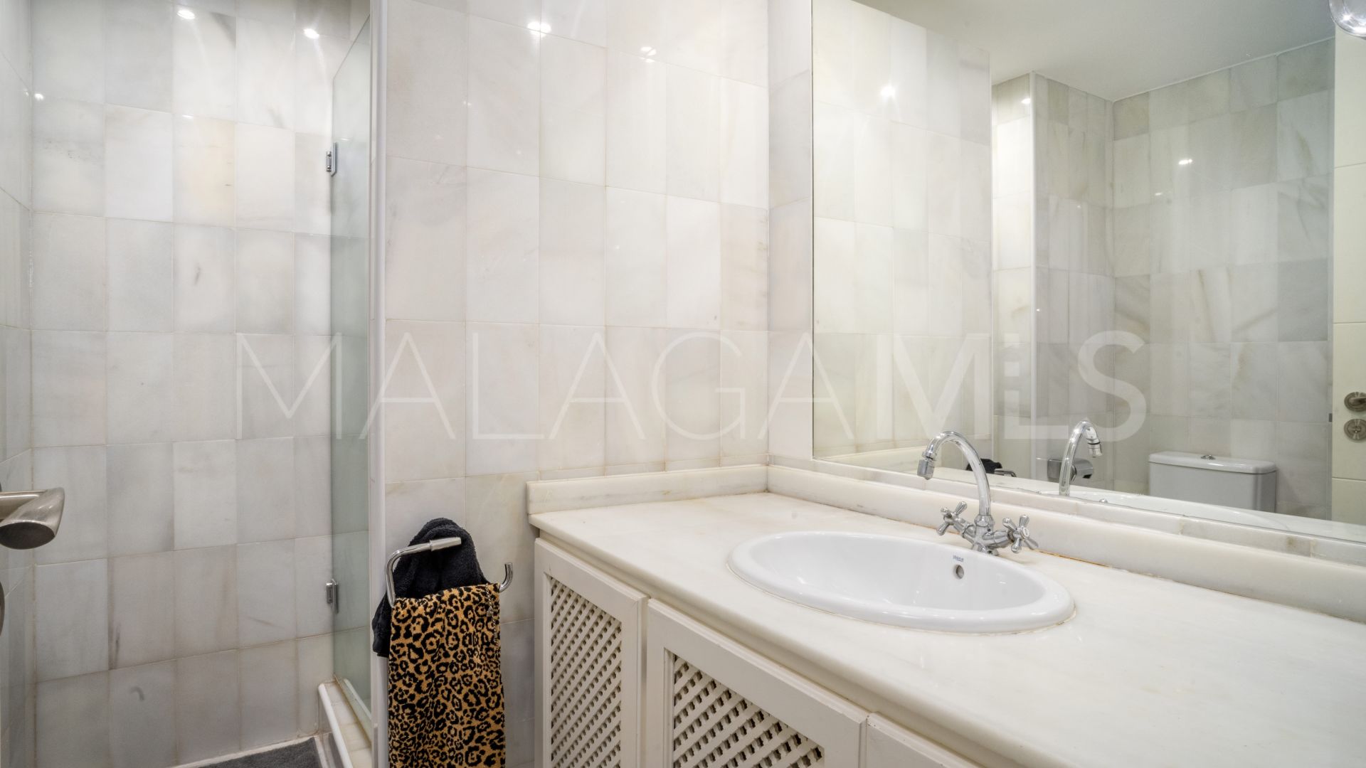 Appartement rez de chaussée for sale in Azahara I