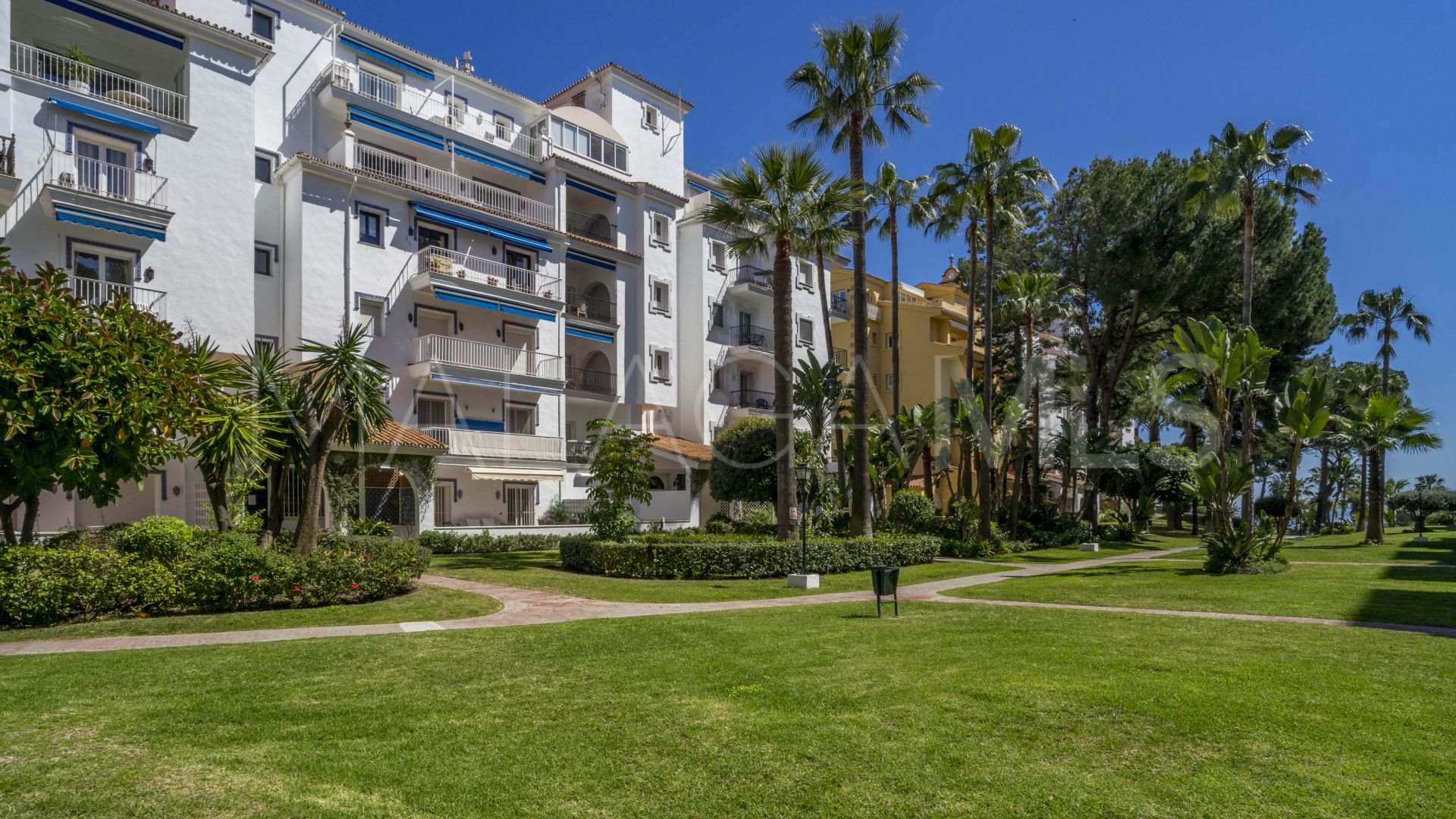 For sale apartment in Andalucia del Mar