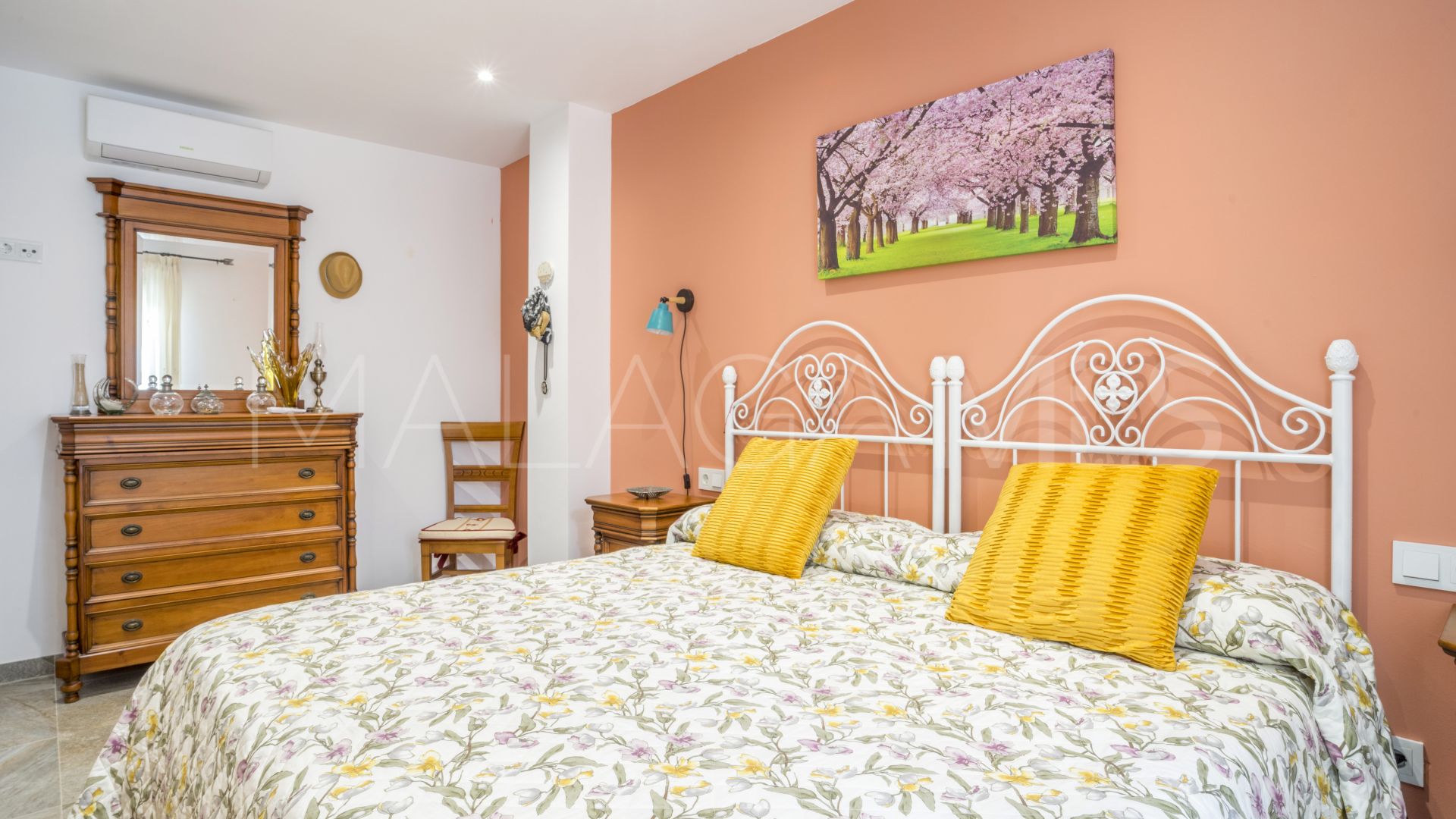 Maison de ville for sale in Estepona Old Town