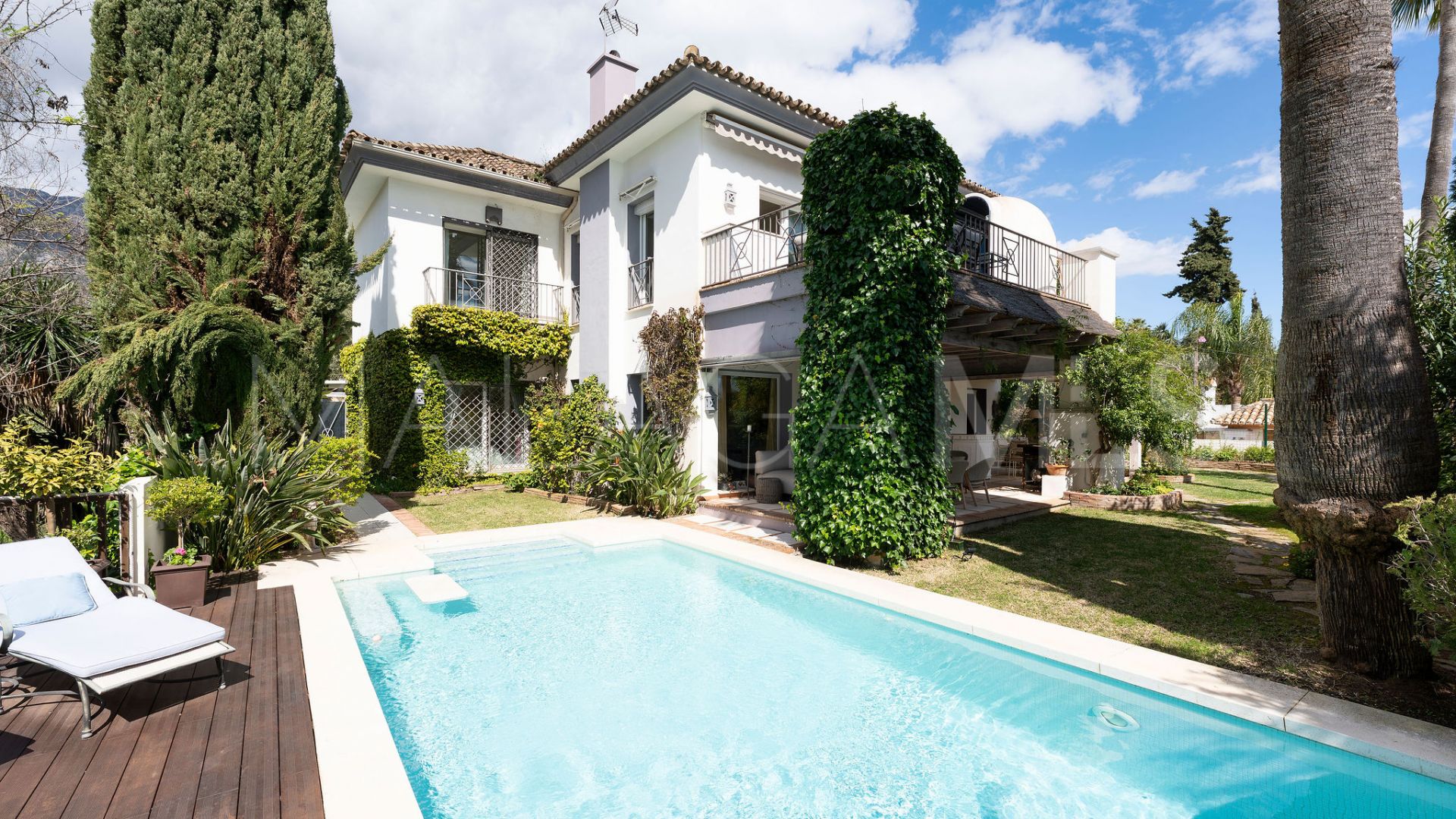 Villa for sale in Rocio de Nagüeles