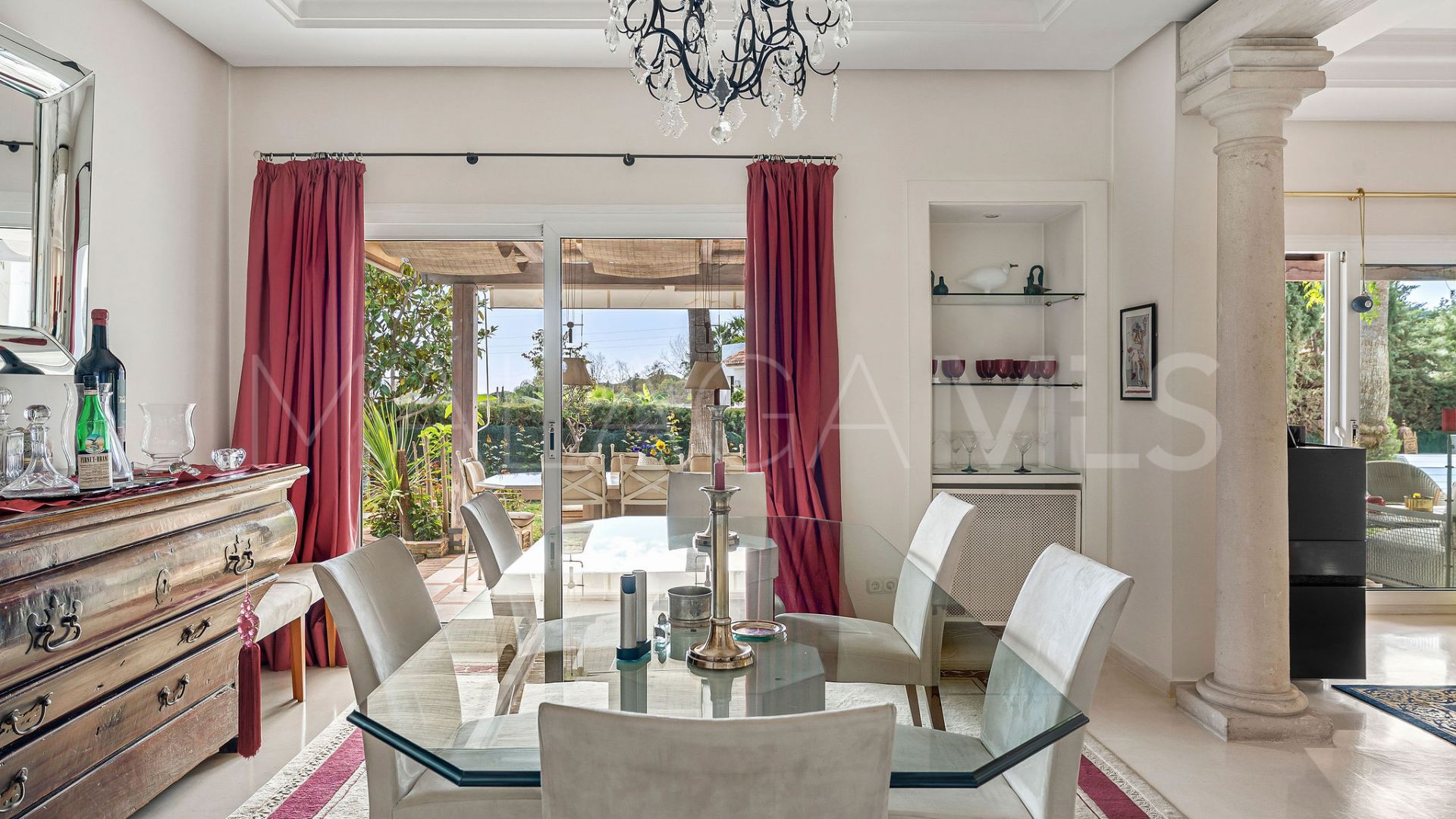 Villa for sale in Rocio de Nagüeles