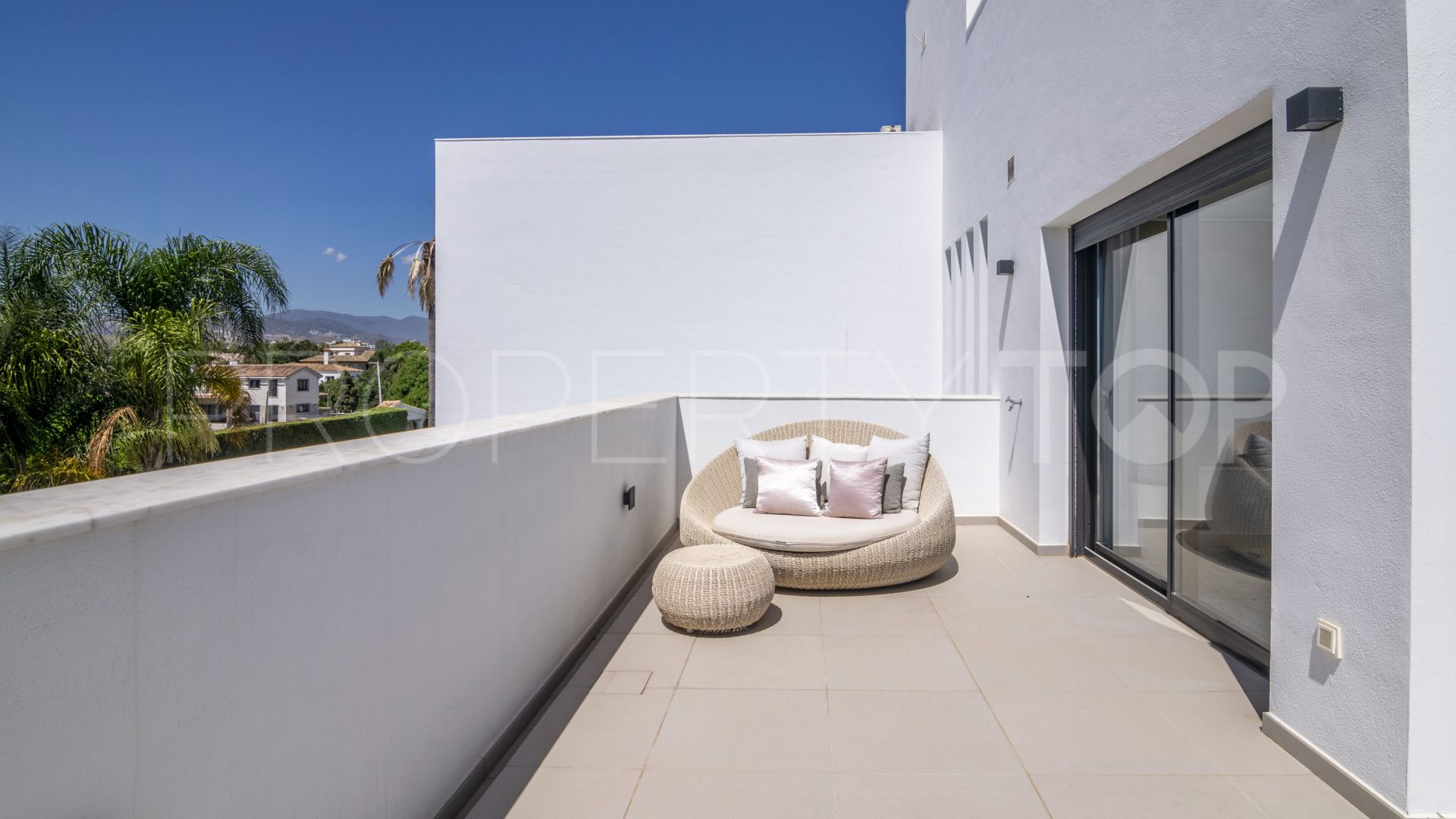 Buy San Pedro Playa 4 bedrooms villa