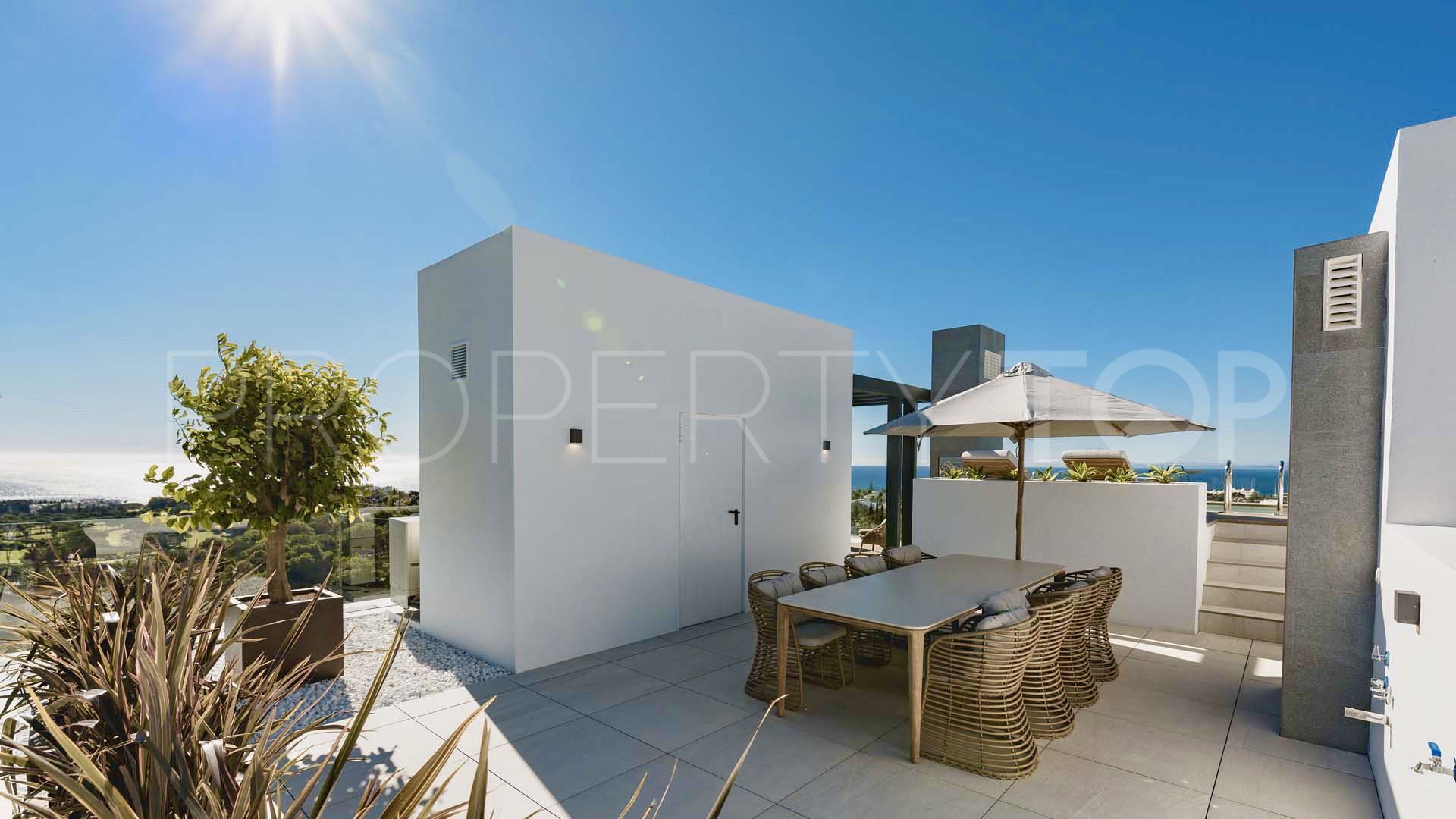 6 bedrooms Rio Real semi detached villa for sale