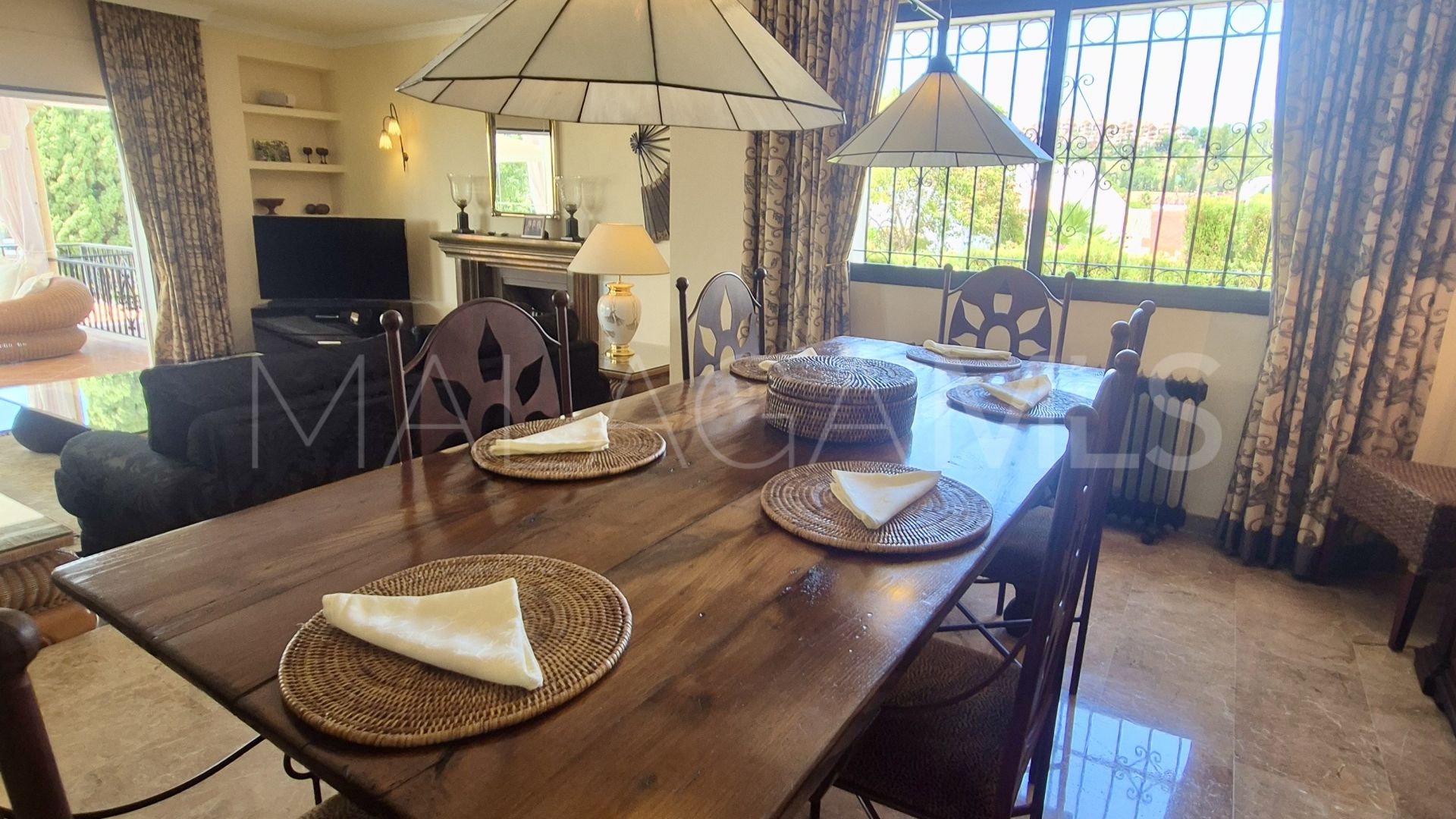 Villa for sale in La Campana