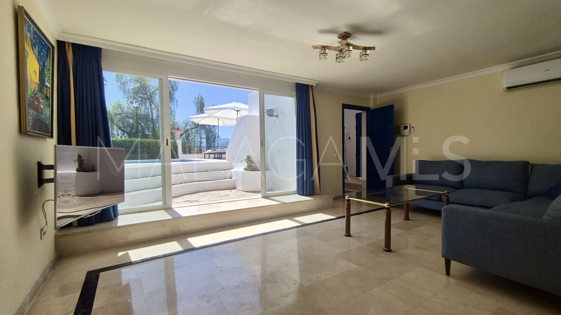 Villa for sale in La Campana