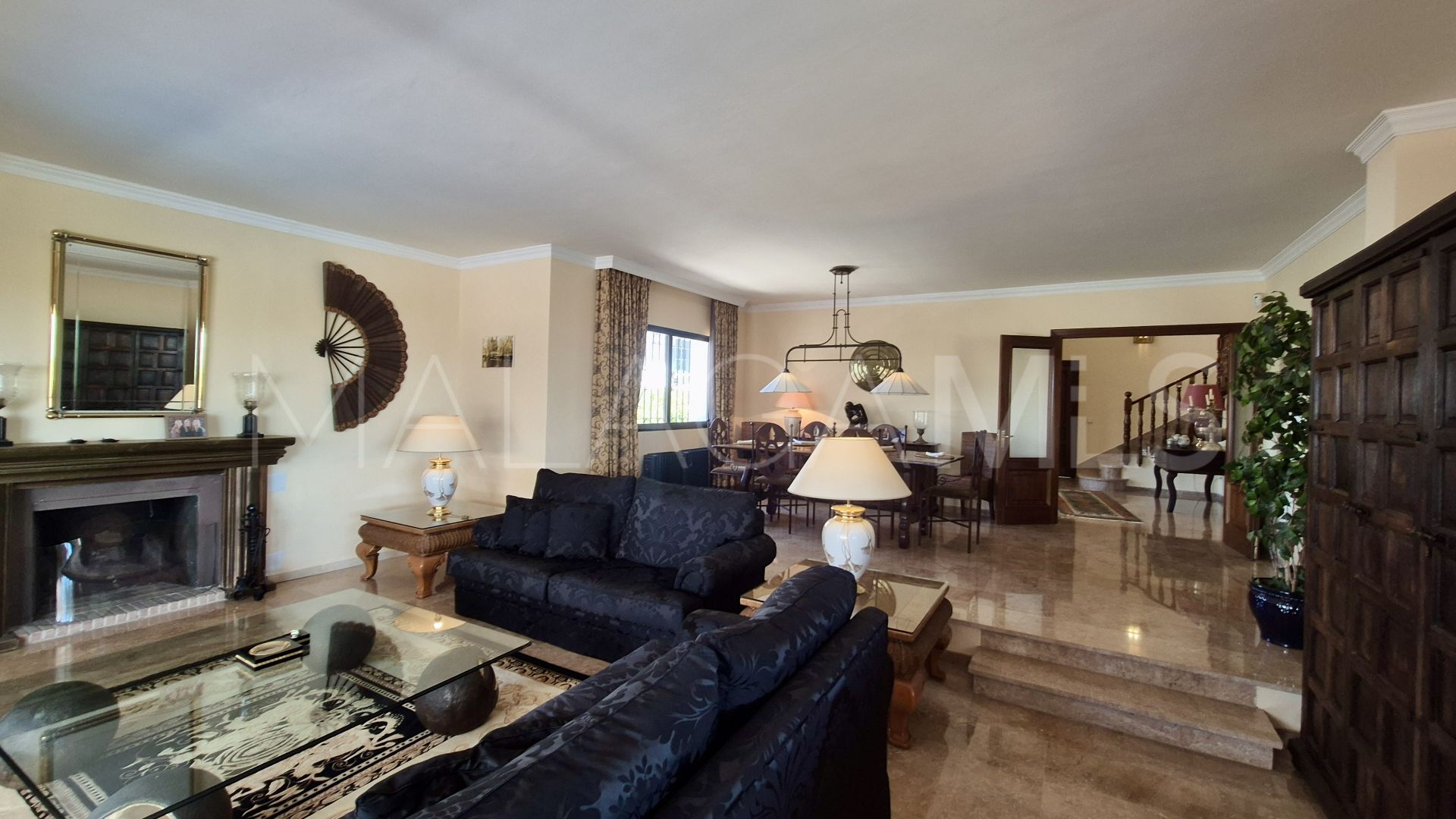 Villa for sale in La Campana