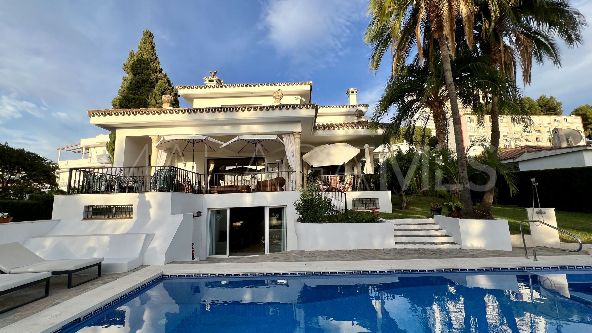 Villa for sale in La Campana