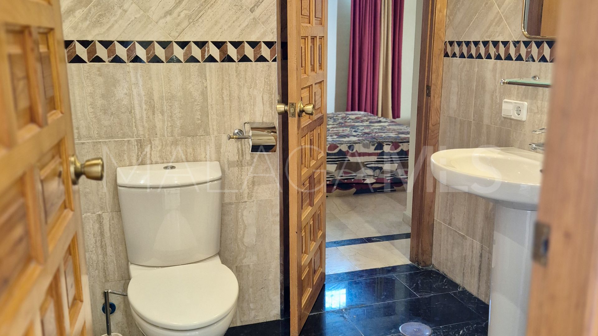 Villa for sale in La Campana