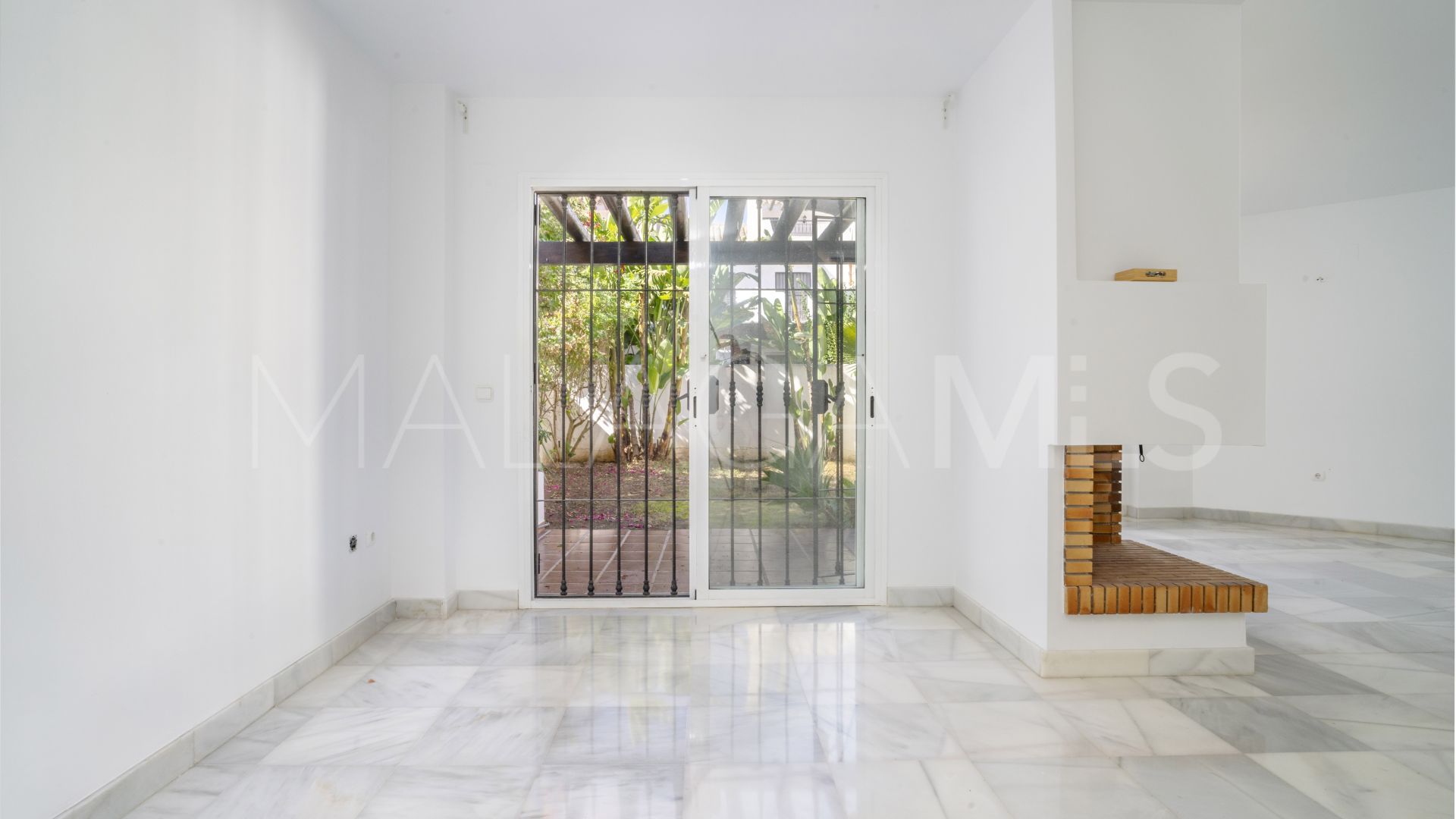 Maison de ville for sale in Los Naranjos de Marbella