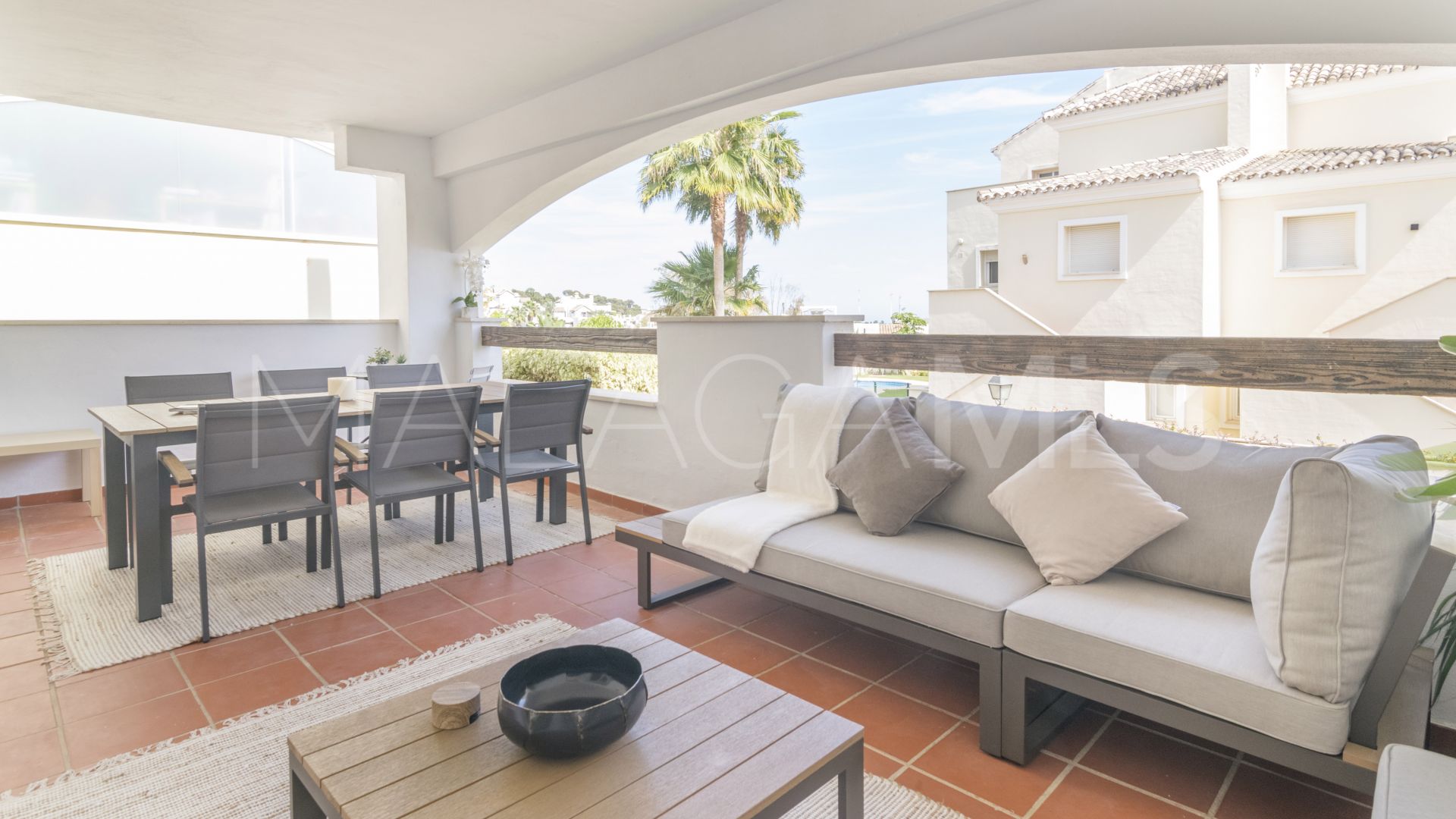 Apartamento planta baja for sale de 2 bedrooms in Aloha Royal