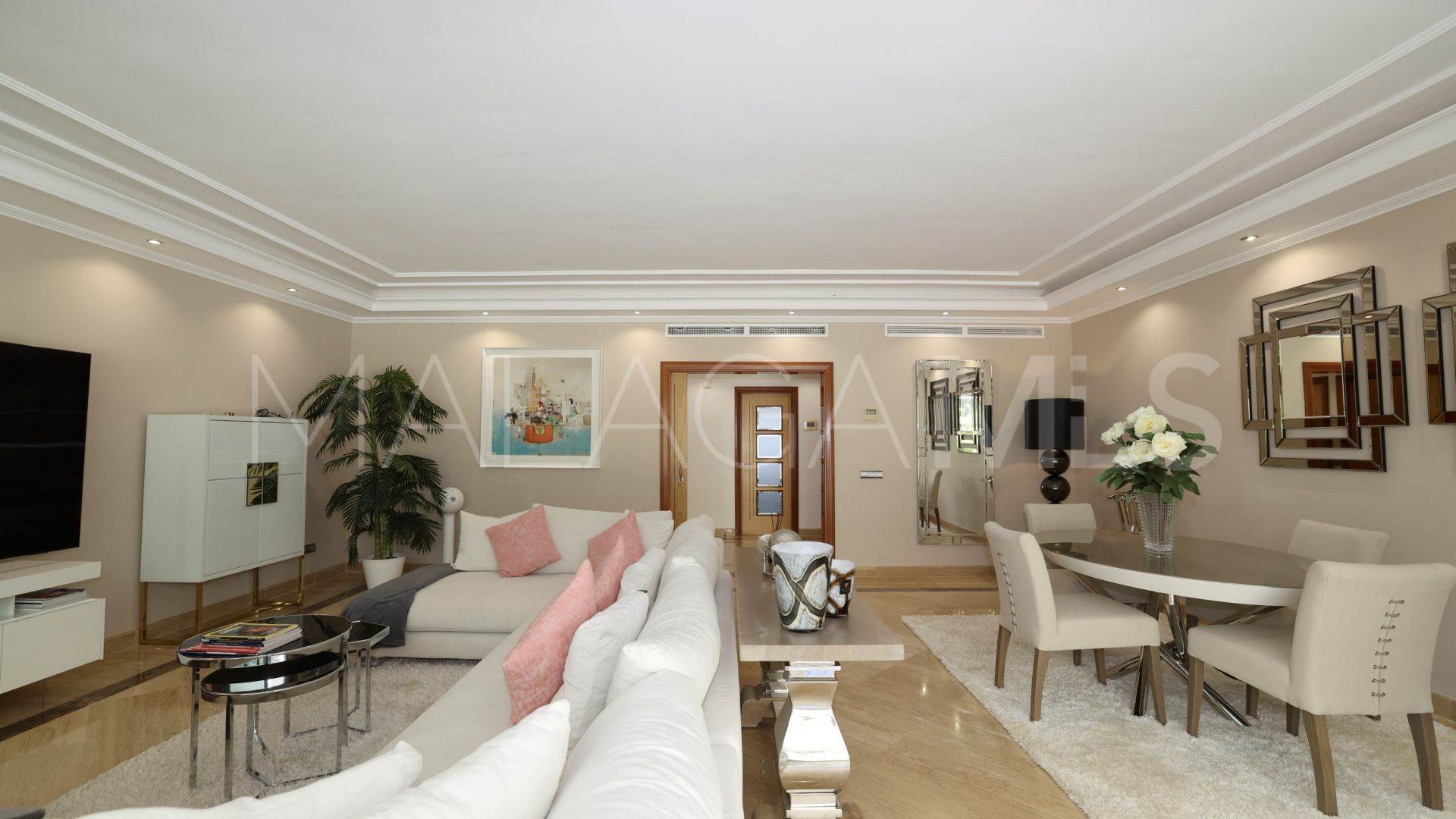 El Embrujo Banús 2 bedrooms ground floor apartment for sale