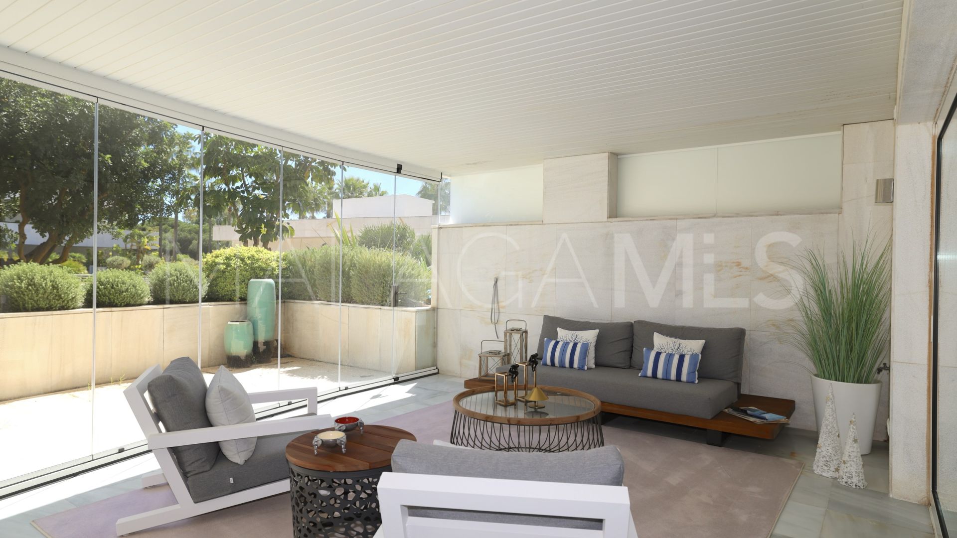 El Embrujo Banús 2 bedrooms ground floor apartment for sale