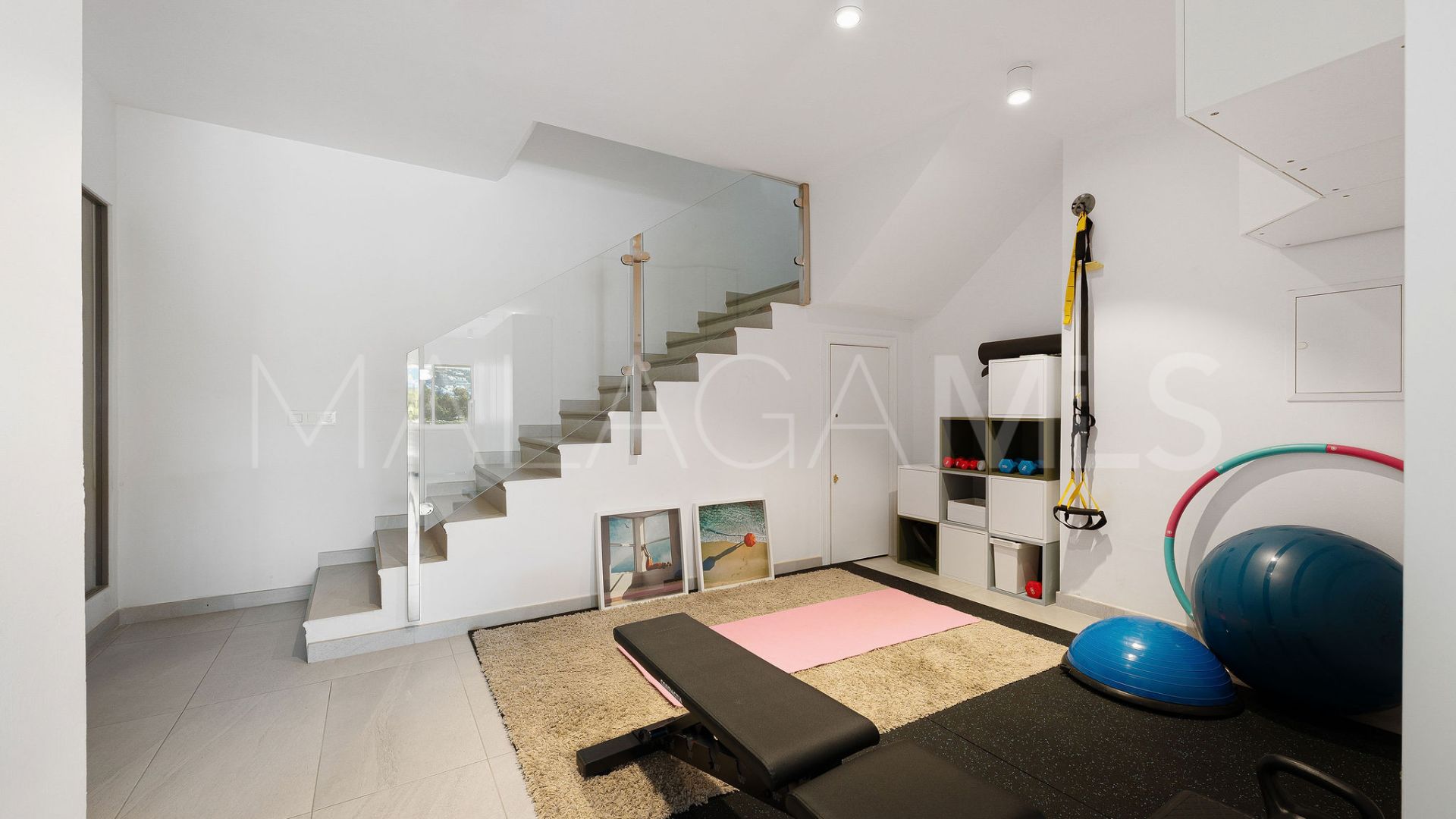 Se vende villa with 4 bedrooms in La Campana