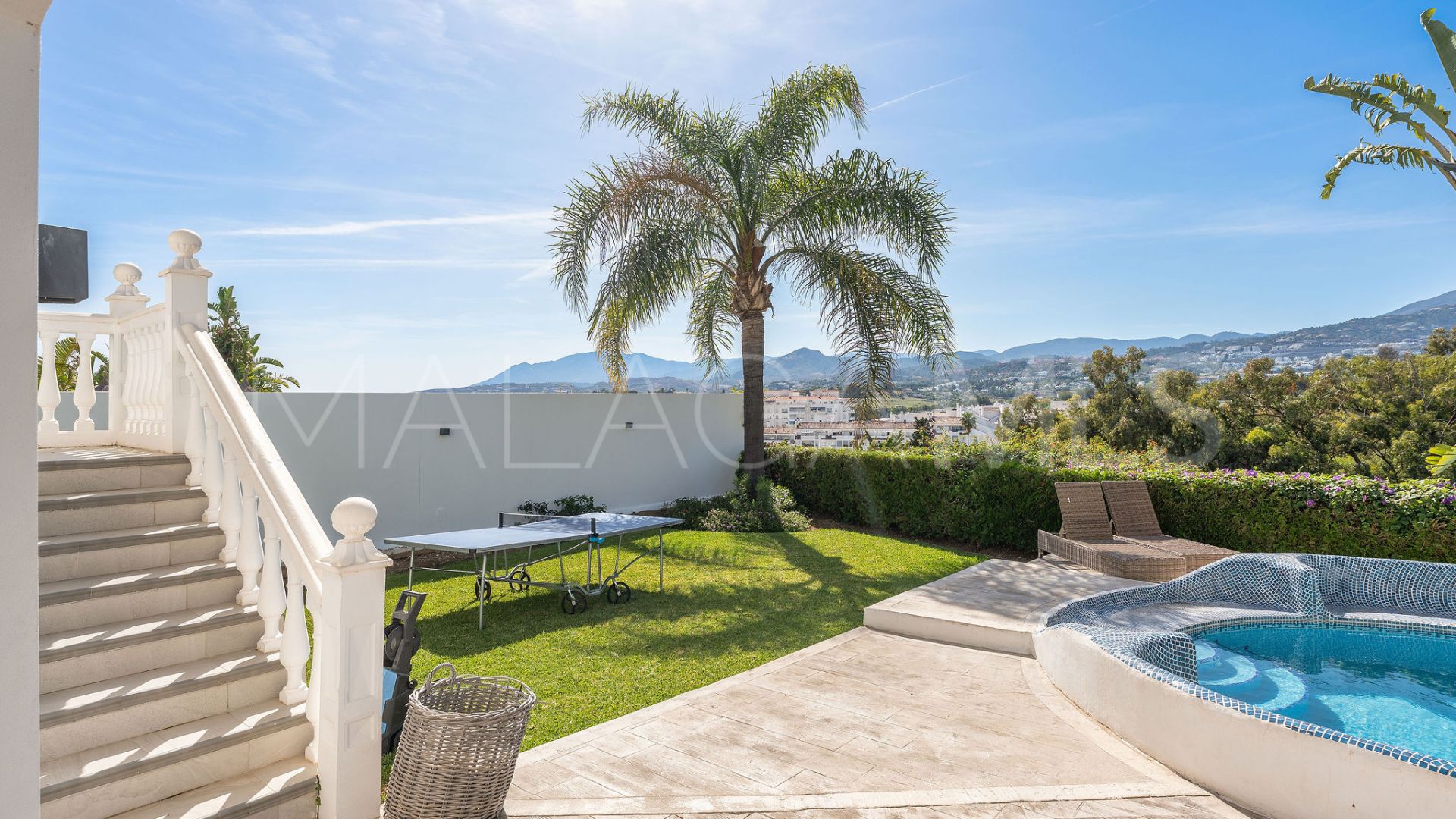 Se vende villa with 4 bedrooms in La Campana