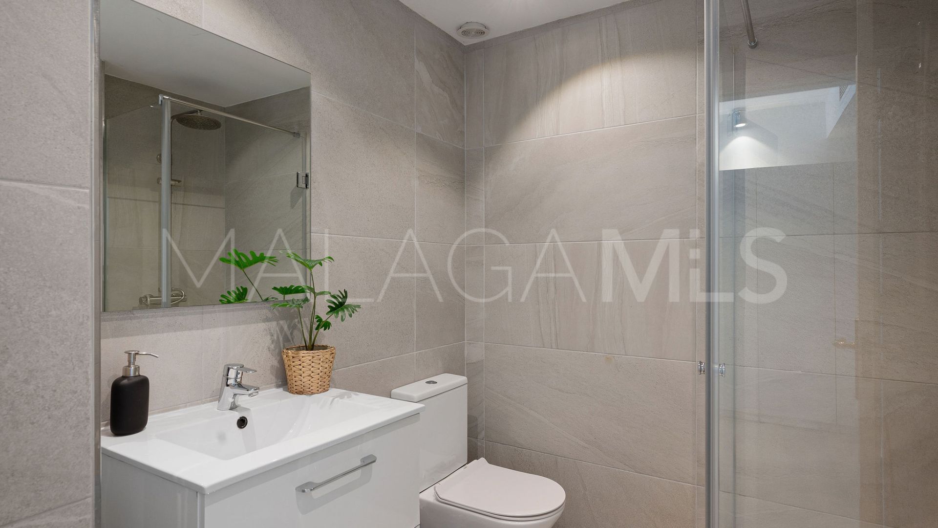 Se vende villa with 4 bedrooms in La Campana