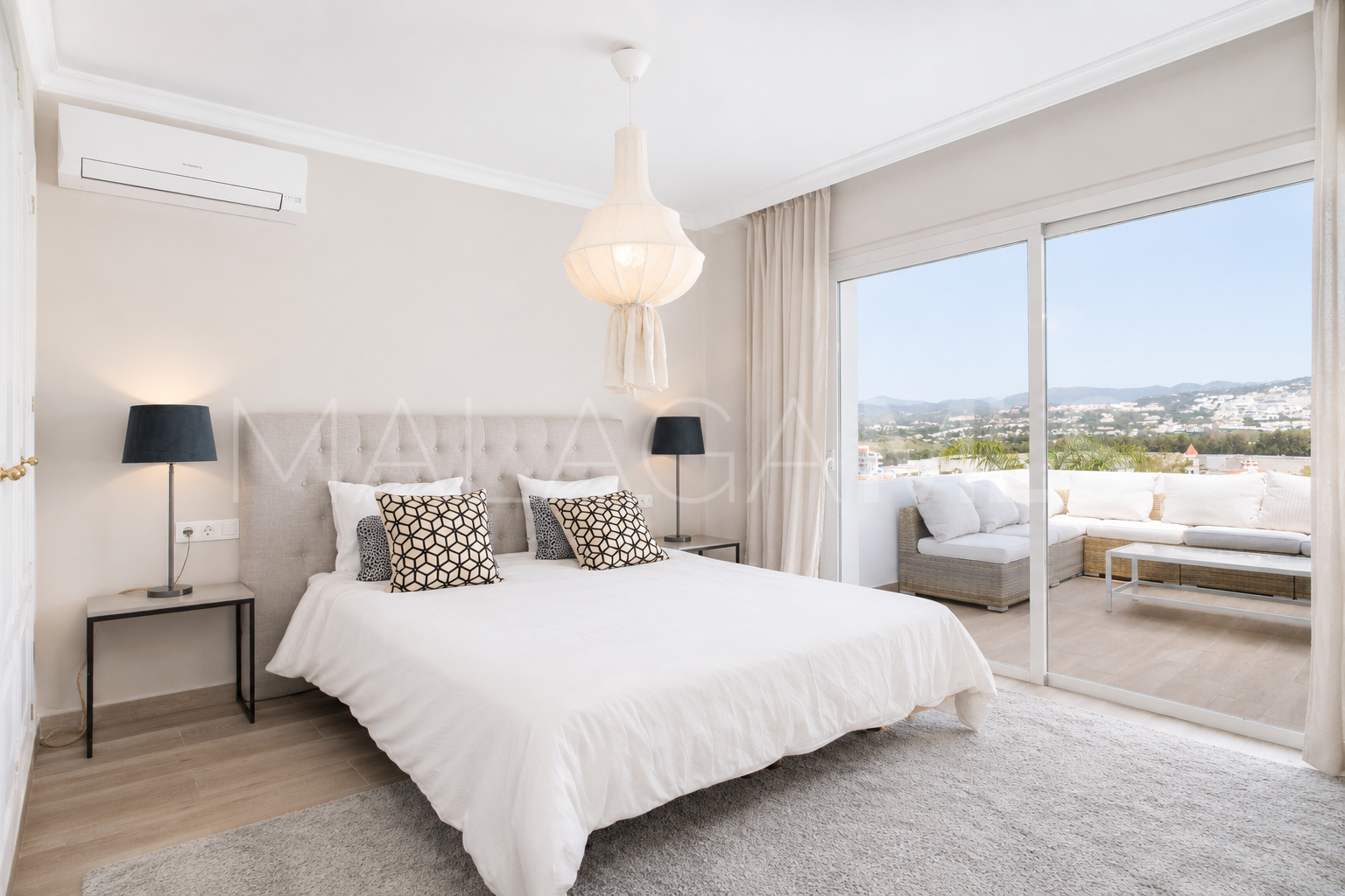4 bedrooms La Campana villa for sale