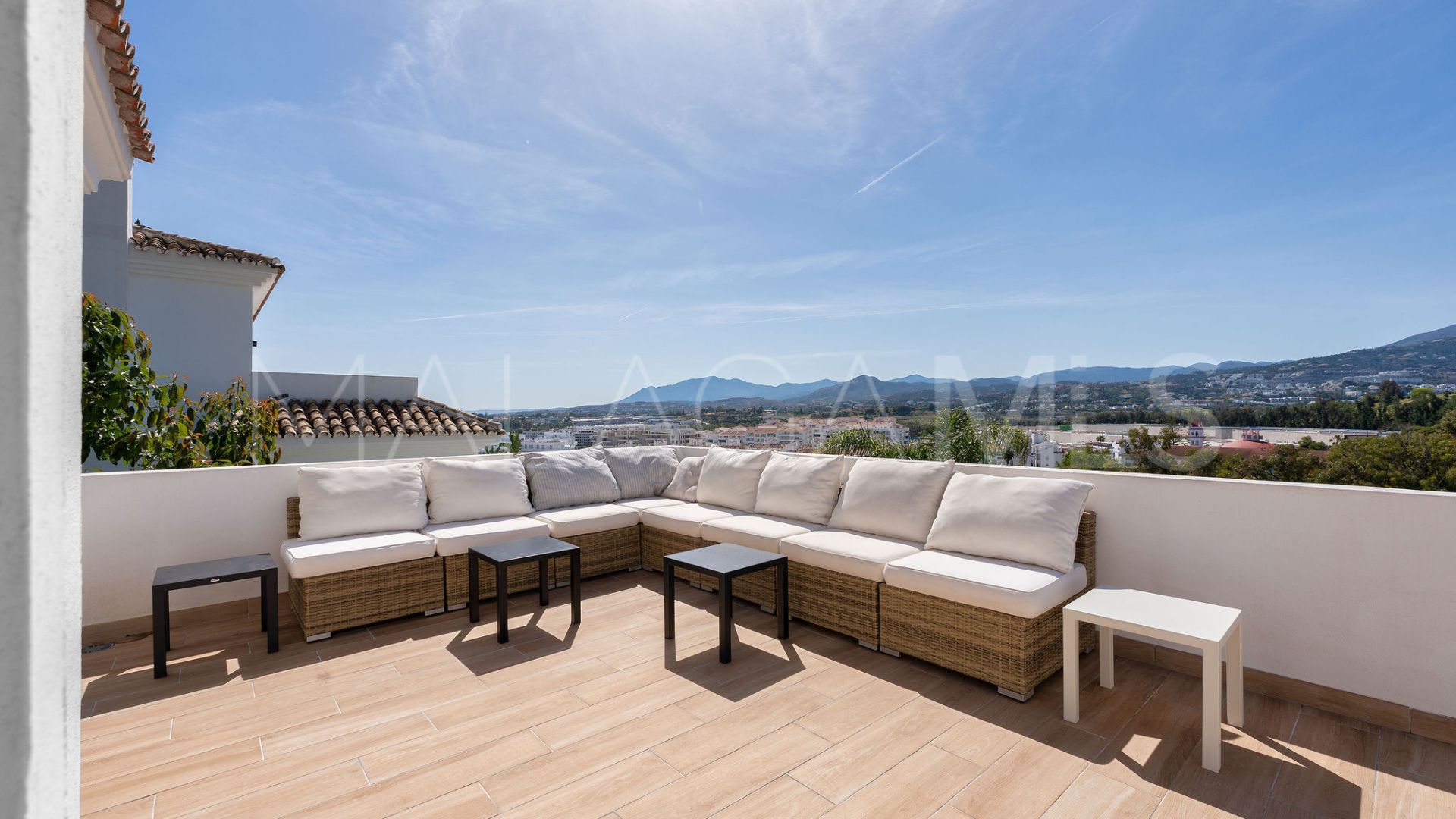 Se vende villa with 4 bedrooms in La Campana