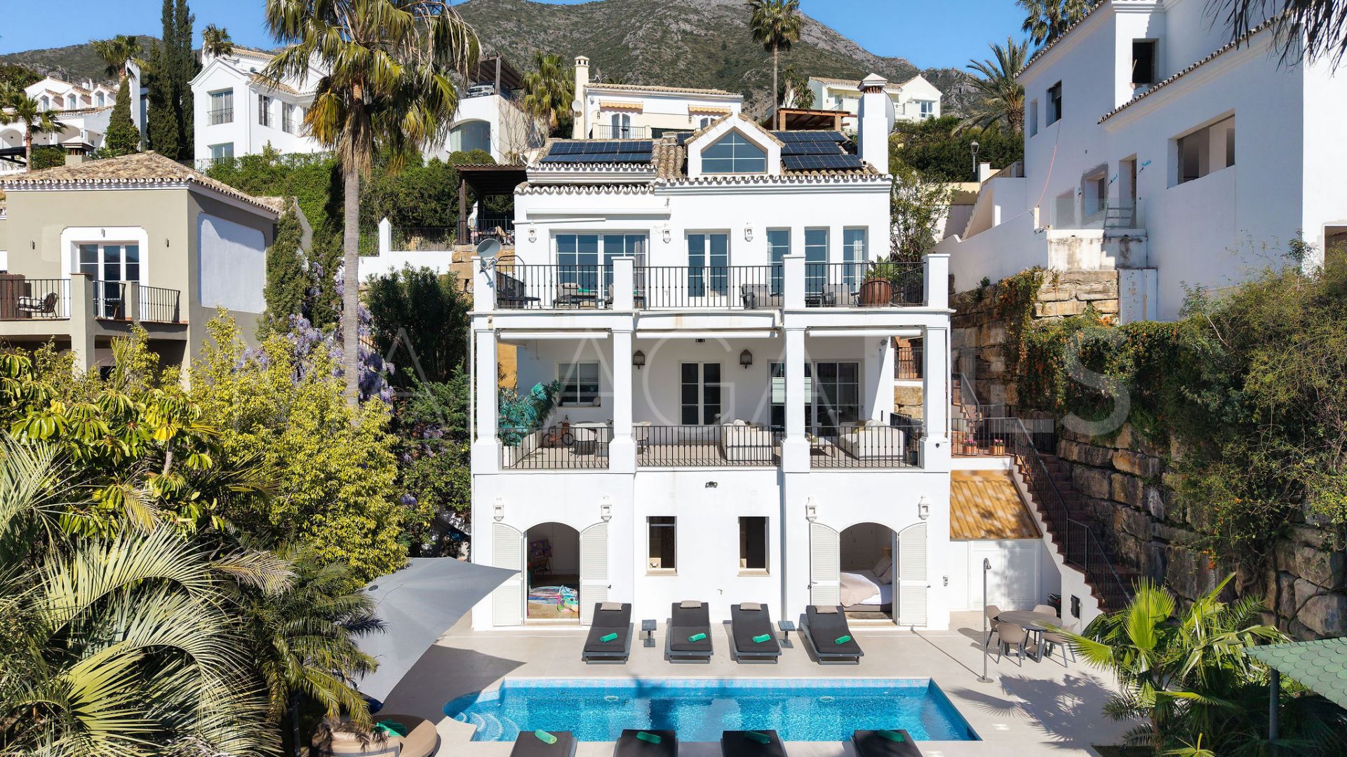 Villa for sale in Sierra Blanca Country Club with 3 bedrooms