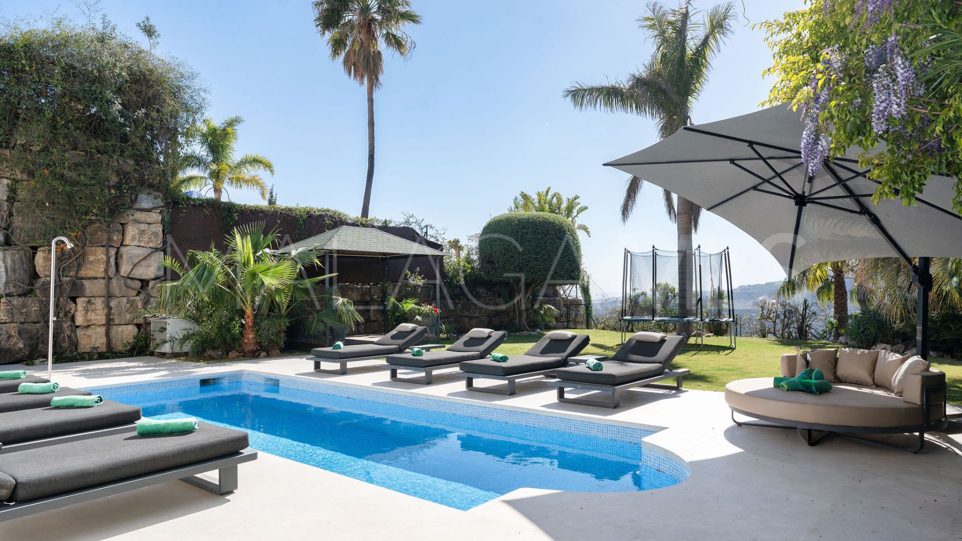 Villa for sale in Sierra Blanca Country Club with 3 bedrooms