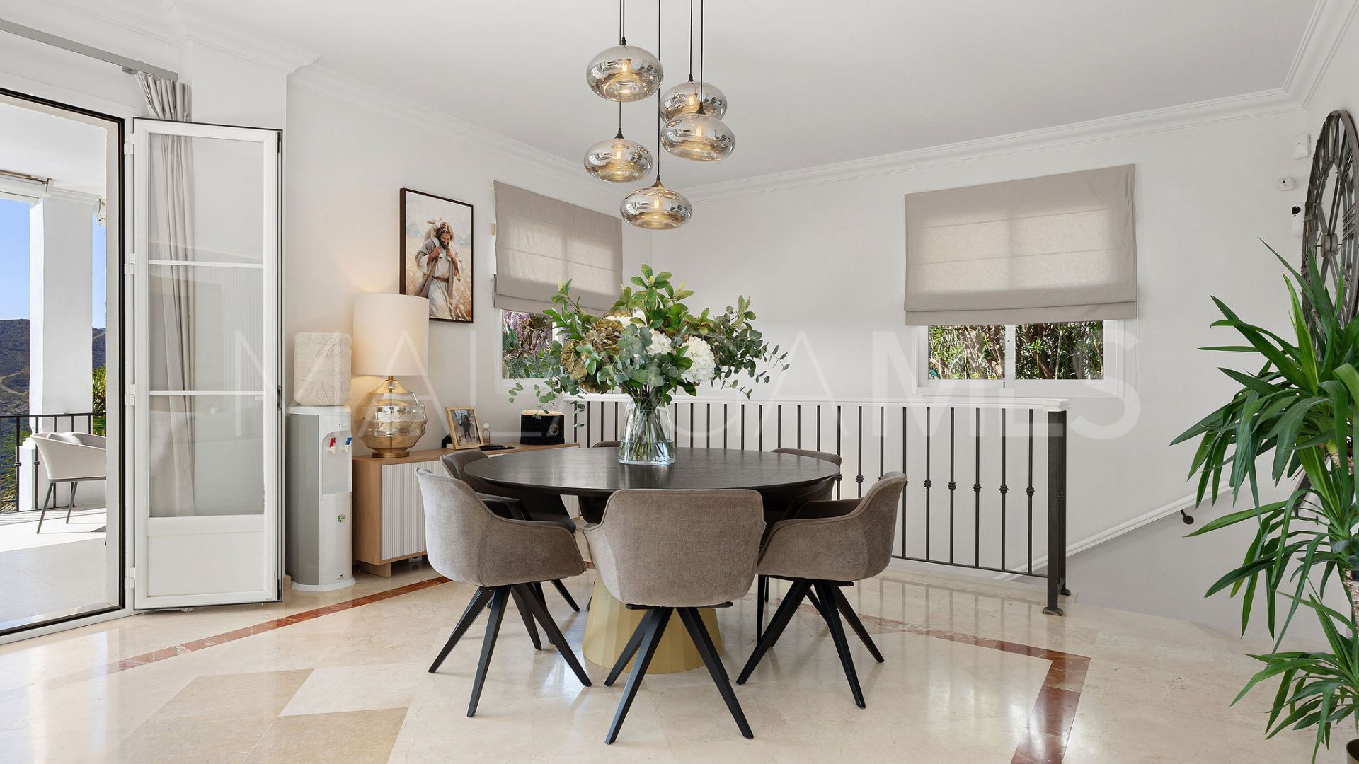 Villa for sale in Sierra Blanca Country Club with 3 bedrooms