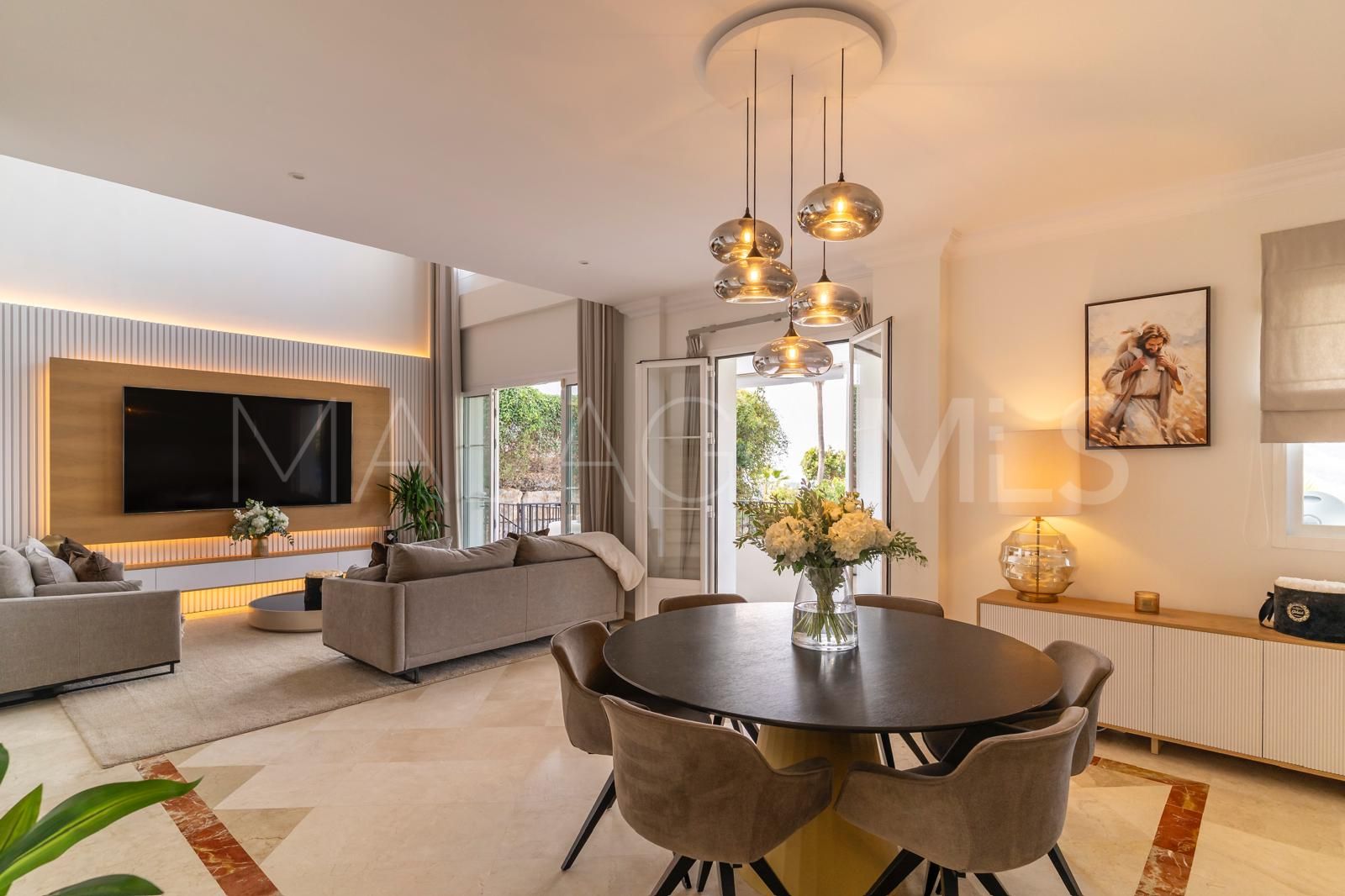 Villa for sale in Sierra Blanca Country Club