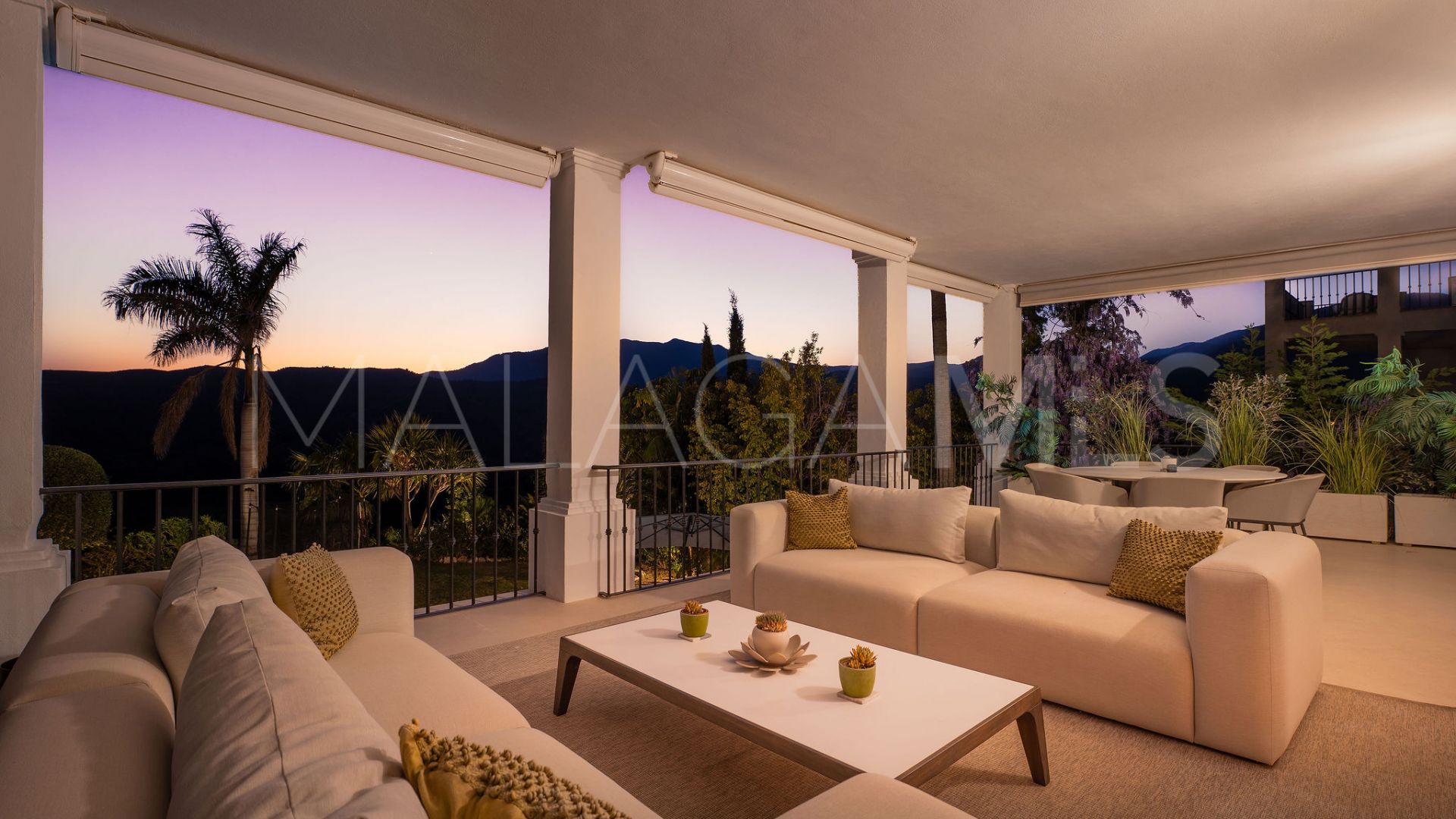 Villa for sale in Sierra Blanca Country Club with 3 bedrooms