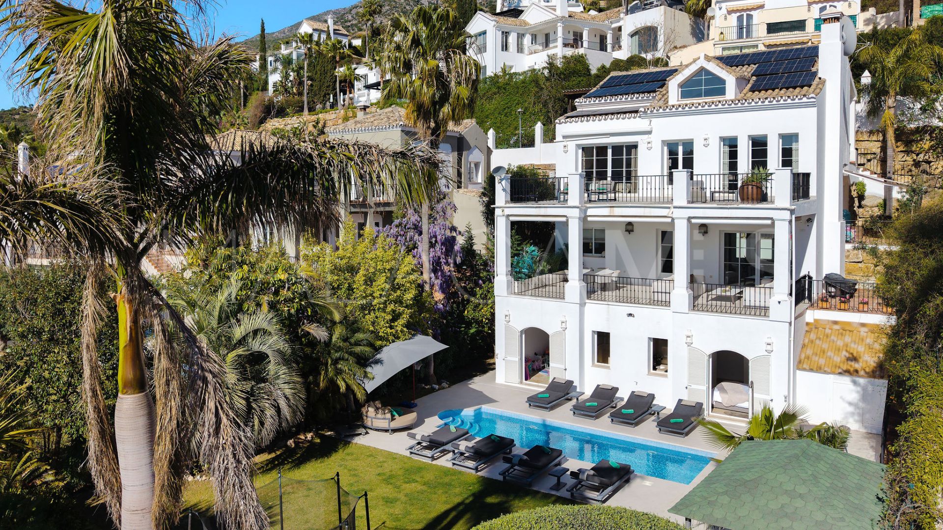 Villa for sale in Sierra Blanca Country Club with 3 bedrooms
