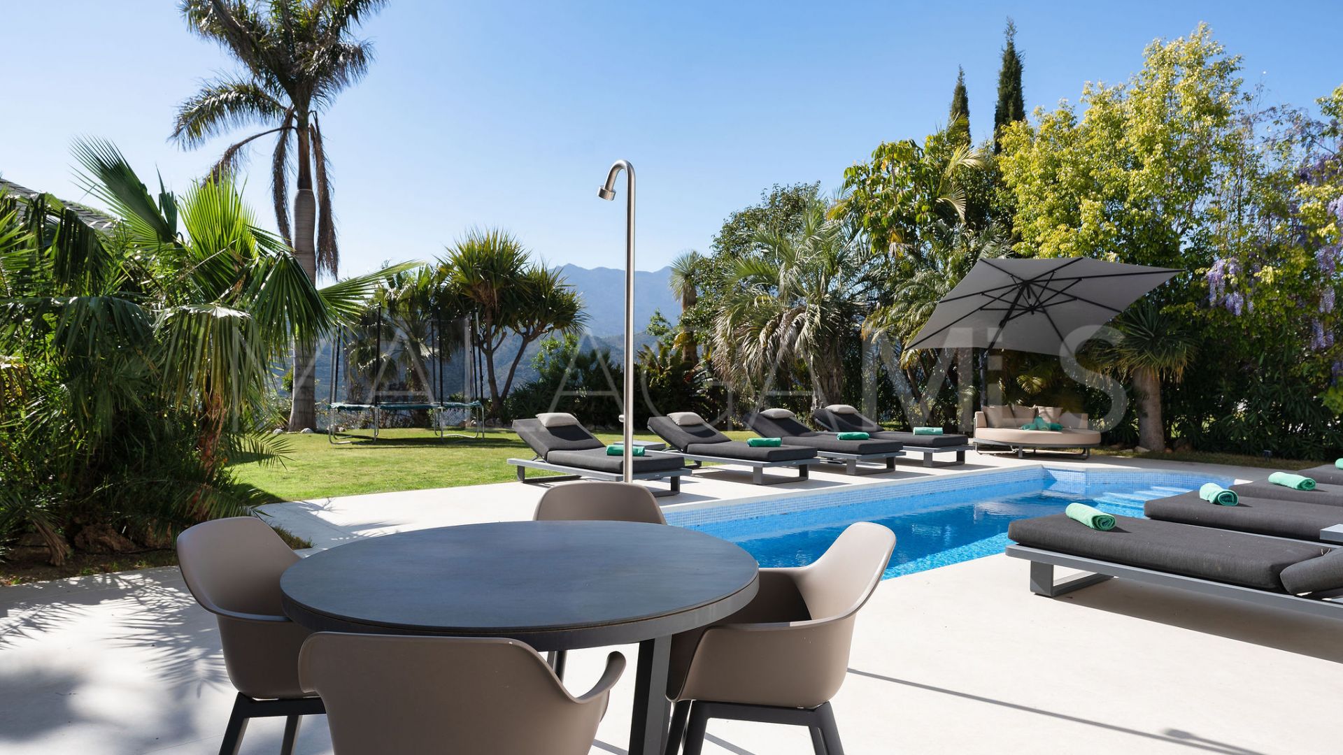 Villa for sale in Sierra Blanca Country Club with 3 bedrooms