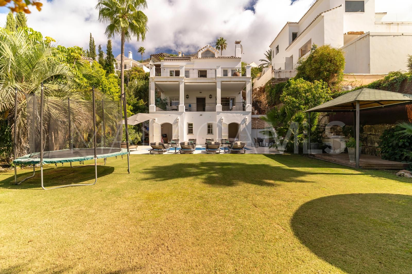 Villa for sale in Sierra Blanca Country Club