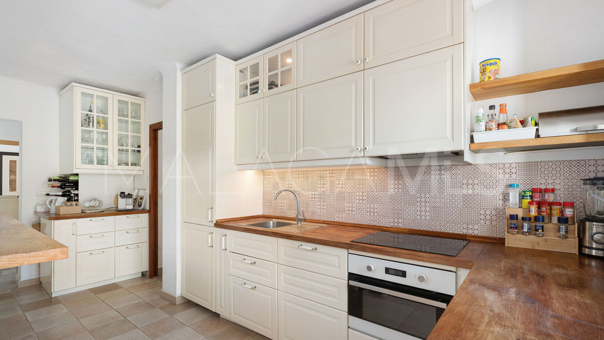 Villa for sale in La Campana