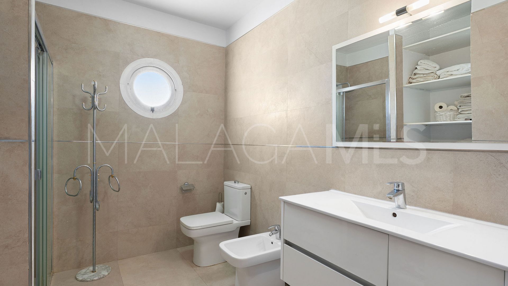 Villa for sale in La Campana