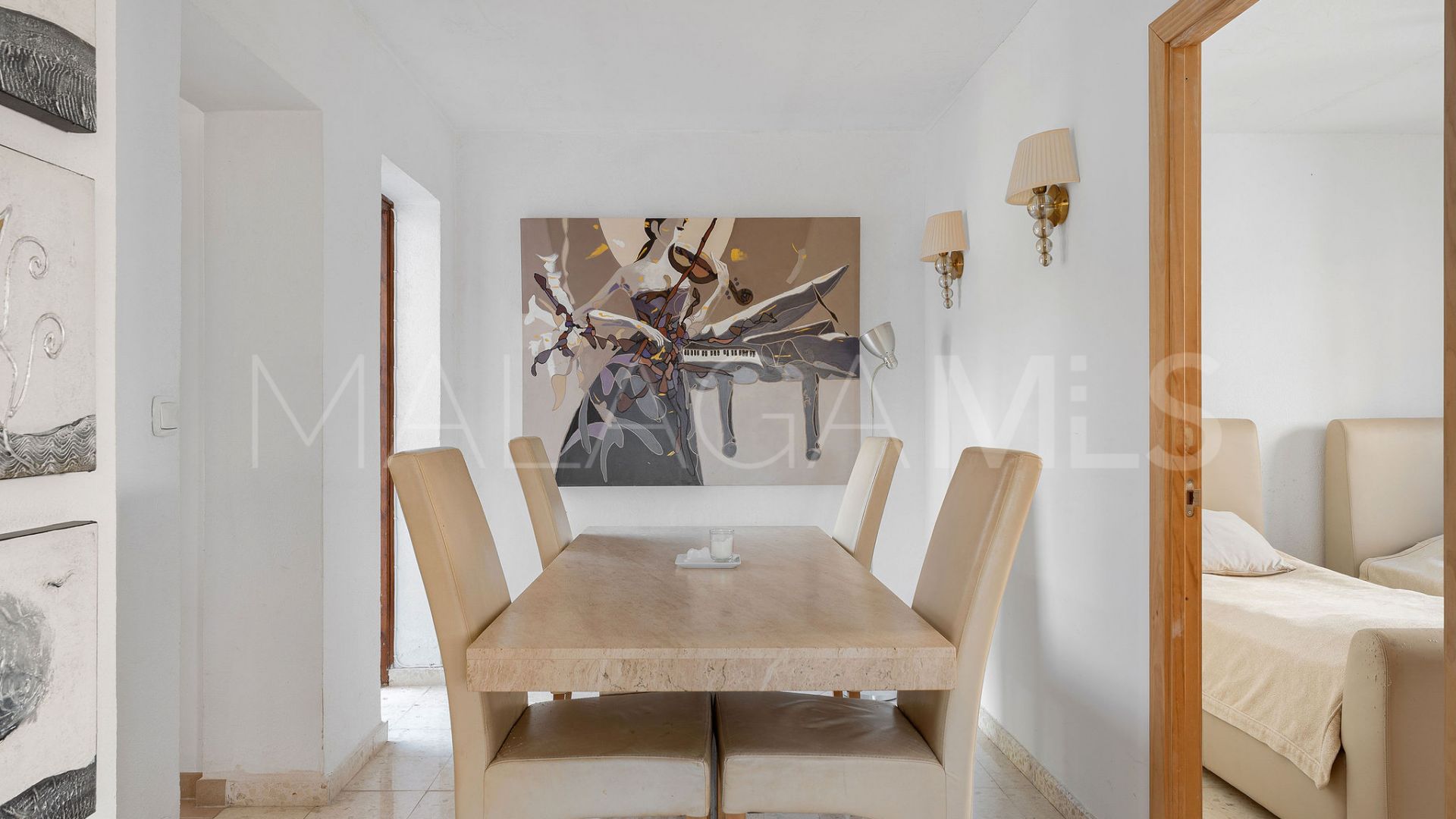 Villa for sale in La Campana