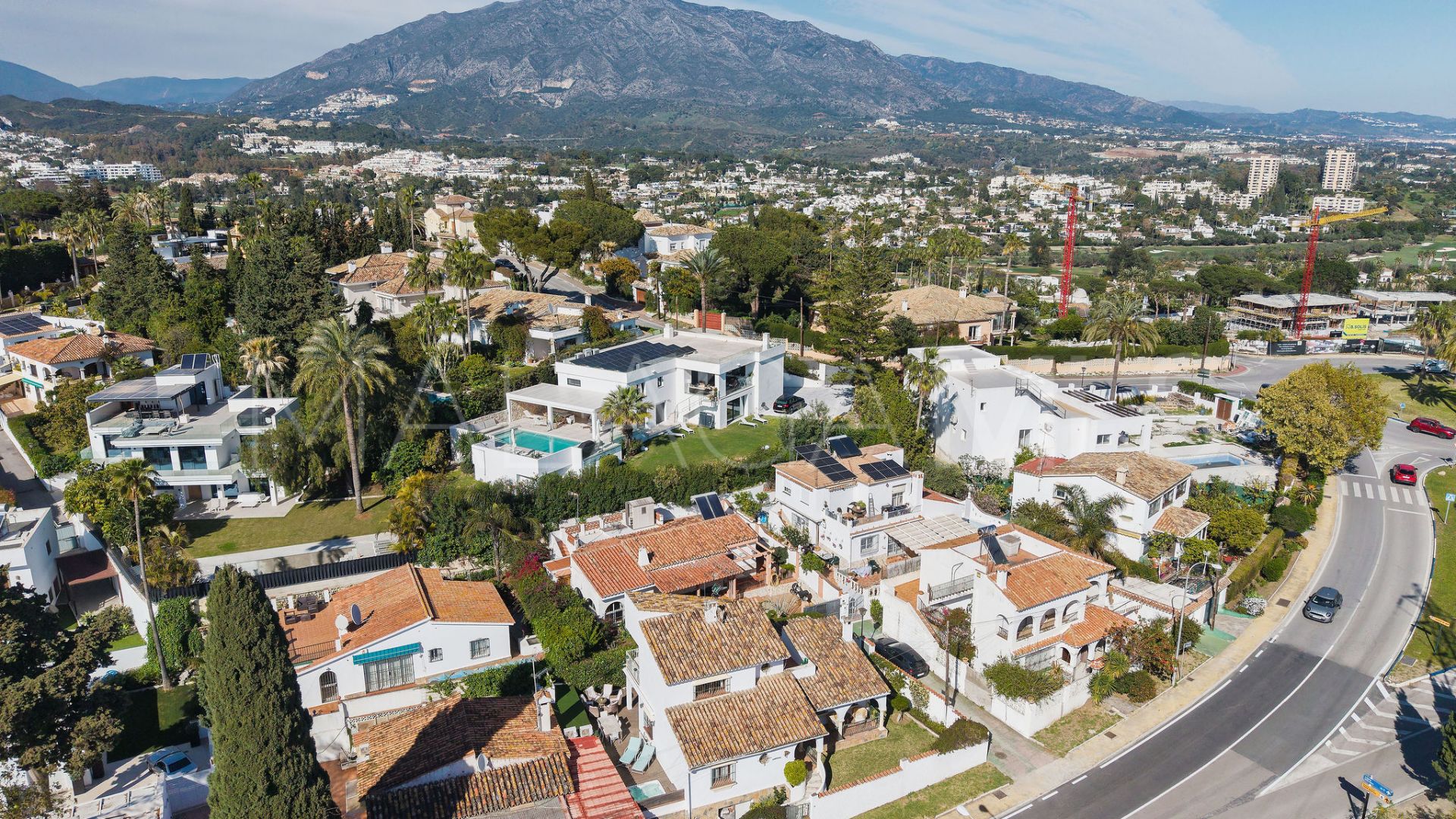 Villa for sale in La Campana