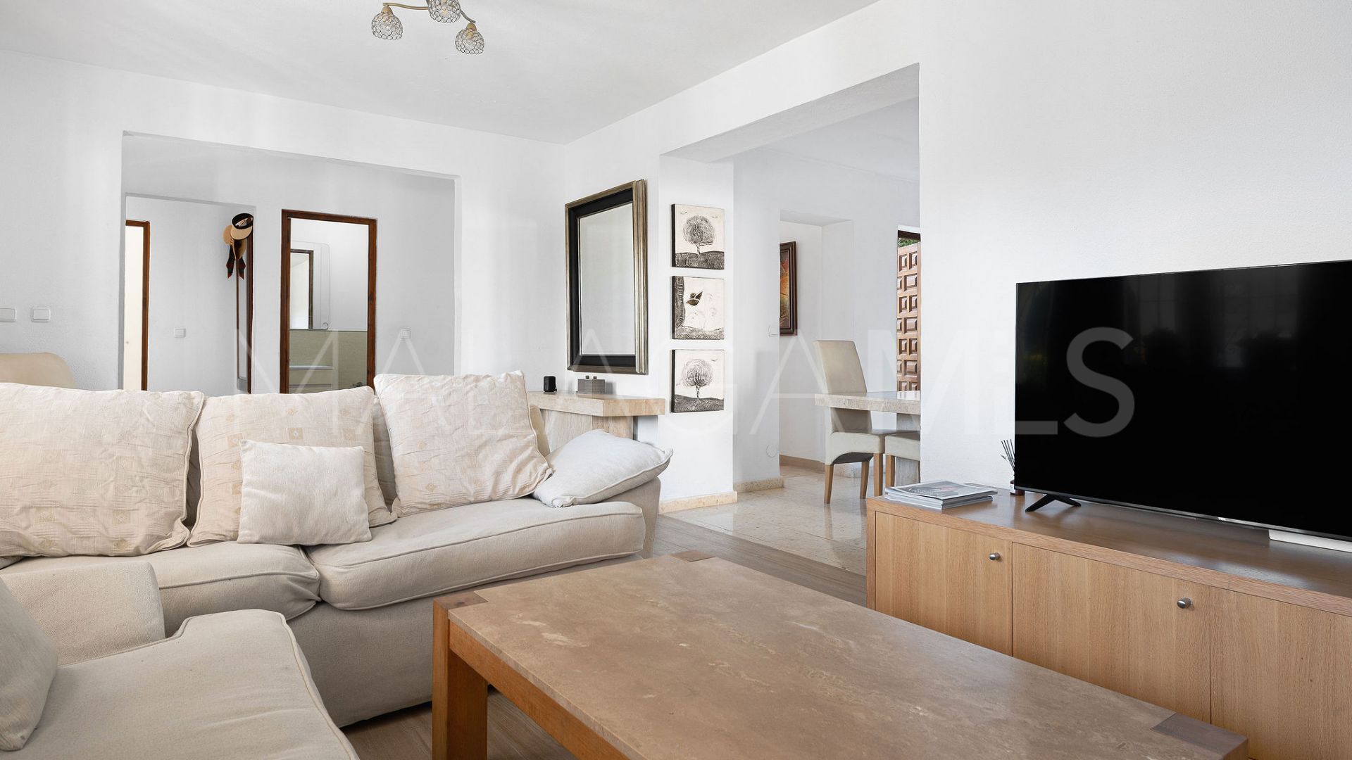 Villa for sale in La Campana