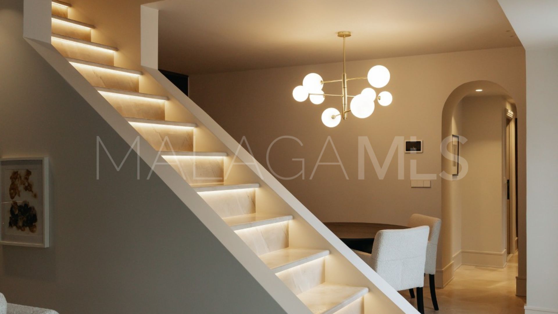 Adosado for sale with 3 bedrooms in Las Lomas del Marbella Club