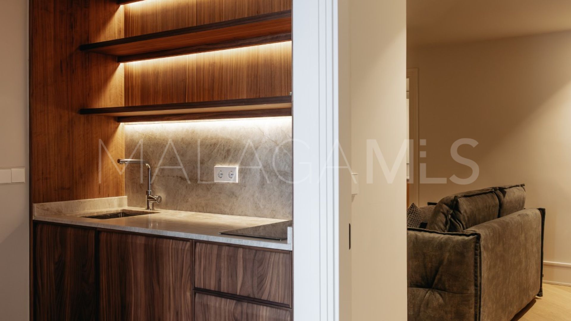 Adosado for sale with 3 bedrooms in Las Lomas del Marbella Club