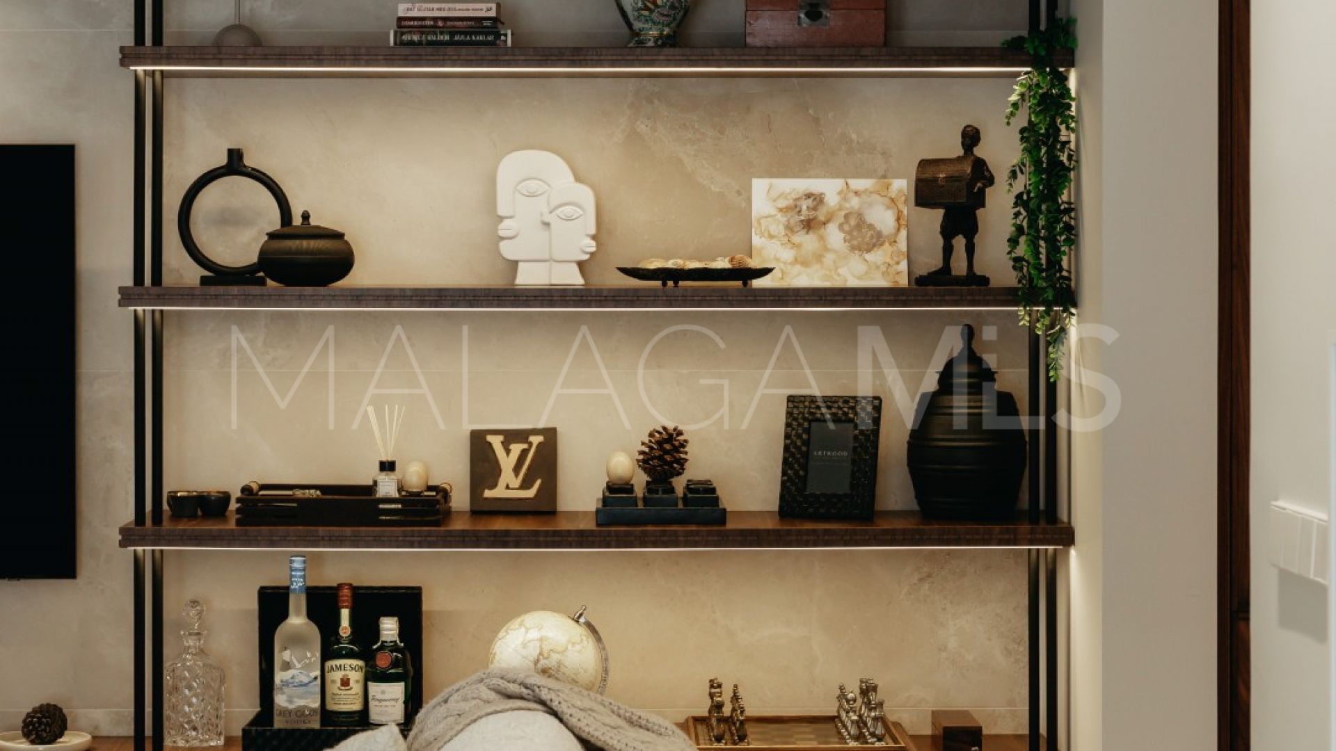 Adosado for sale with 3 bedrooms in Las Lomas del Marbella Club