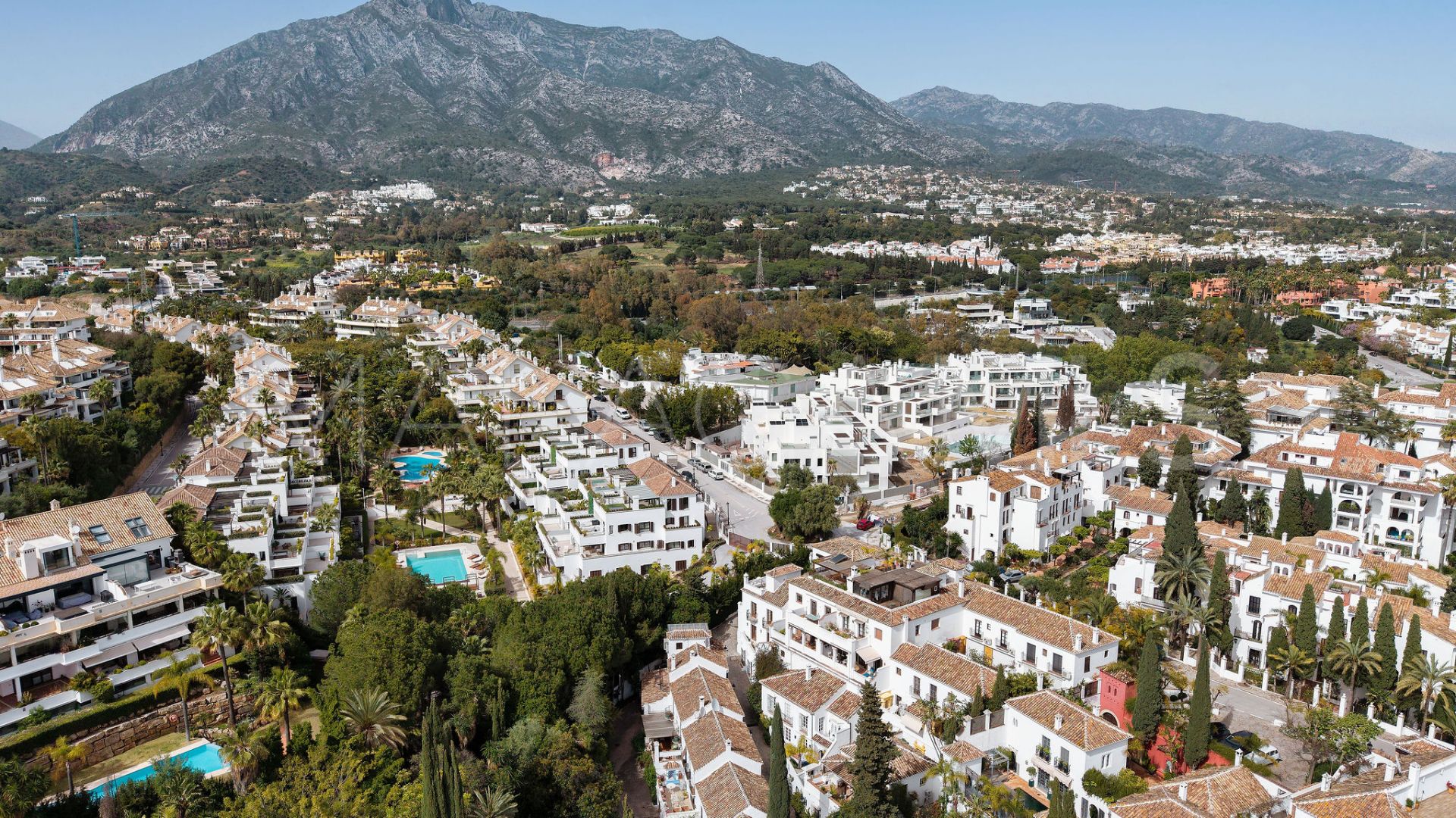Reihenhaus for sale in Las Lomas del Marbella Club