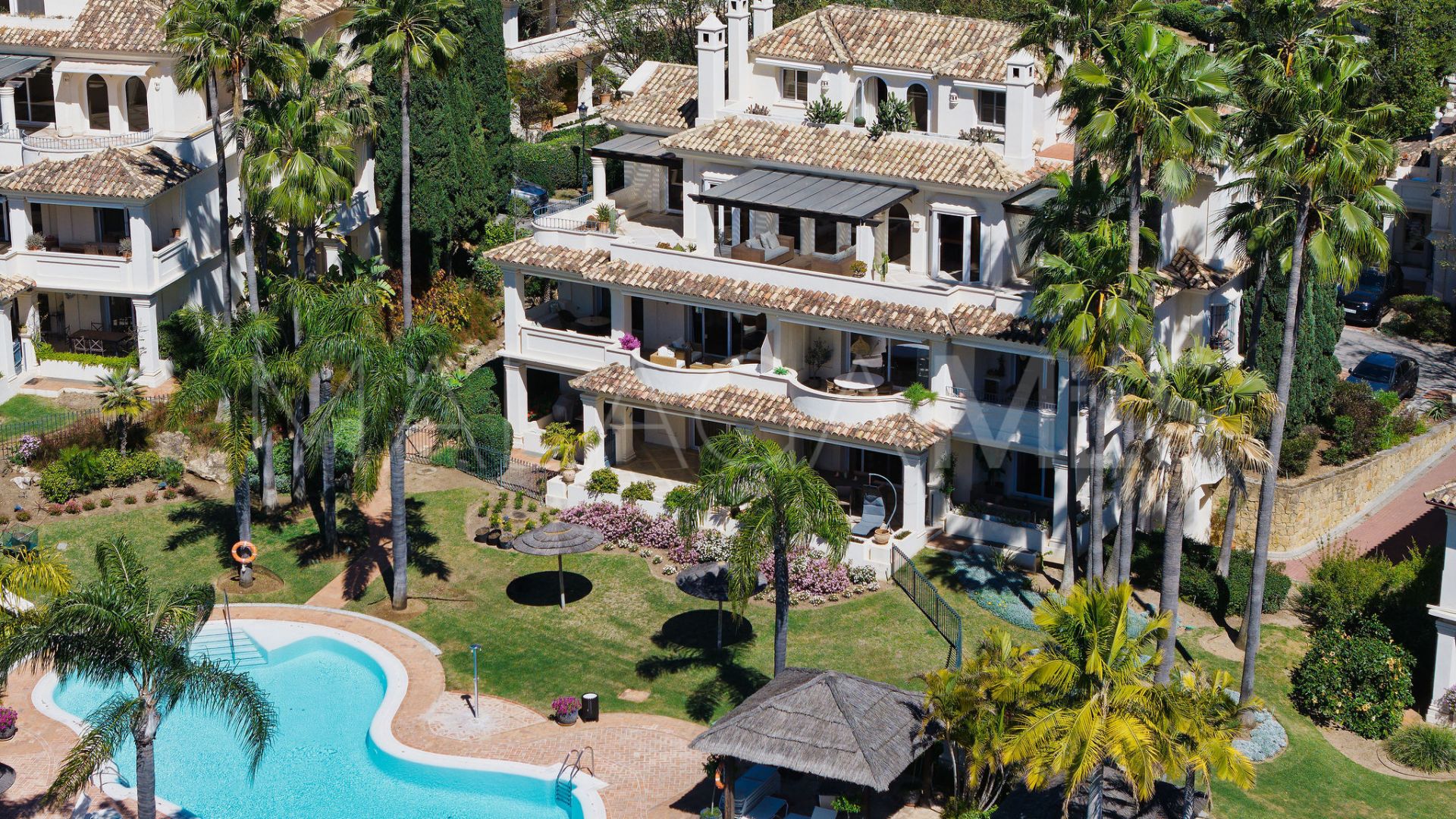 Se vende atico duplex in Las Alamandas