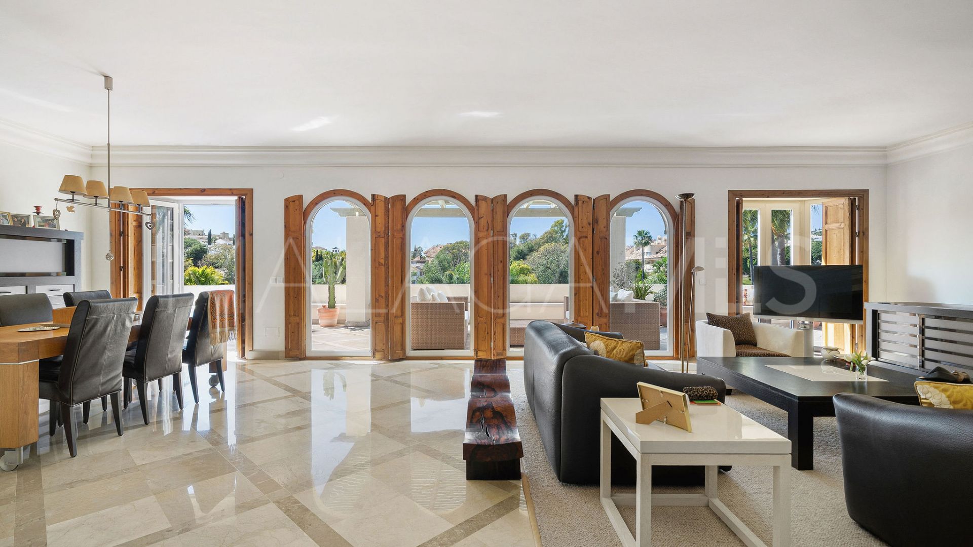 Se vende atico duplex in Las Alamandas